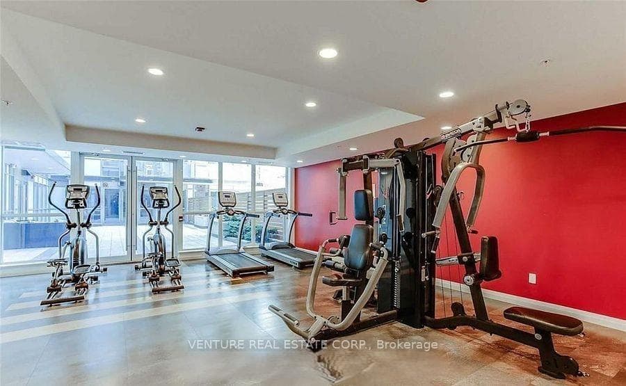 15 James Finlay Way Unit 824 photo 19