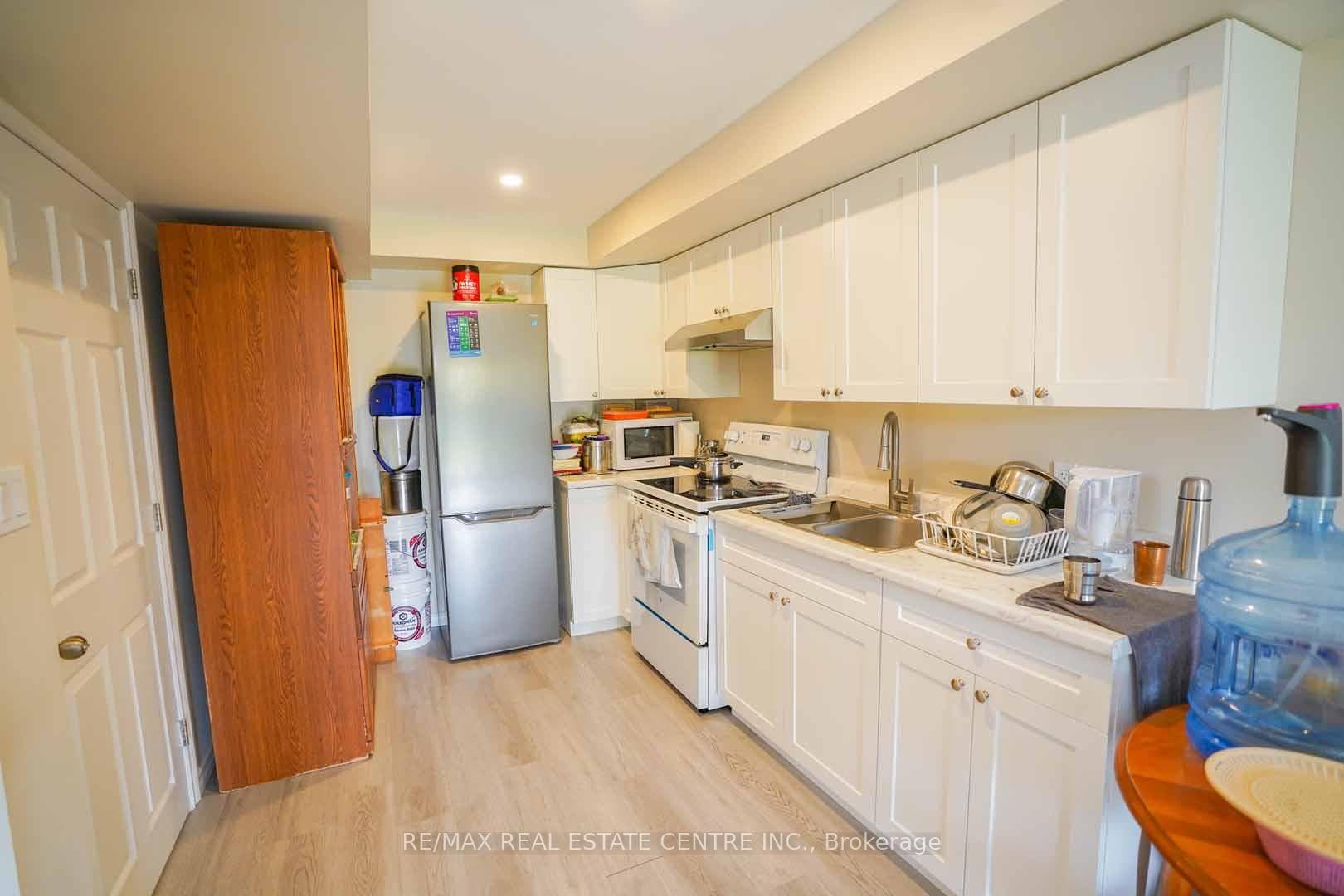 454 Starwood Drive photo 42