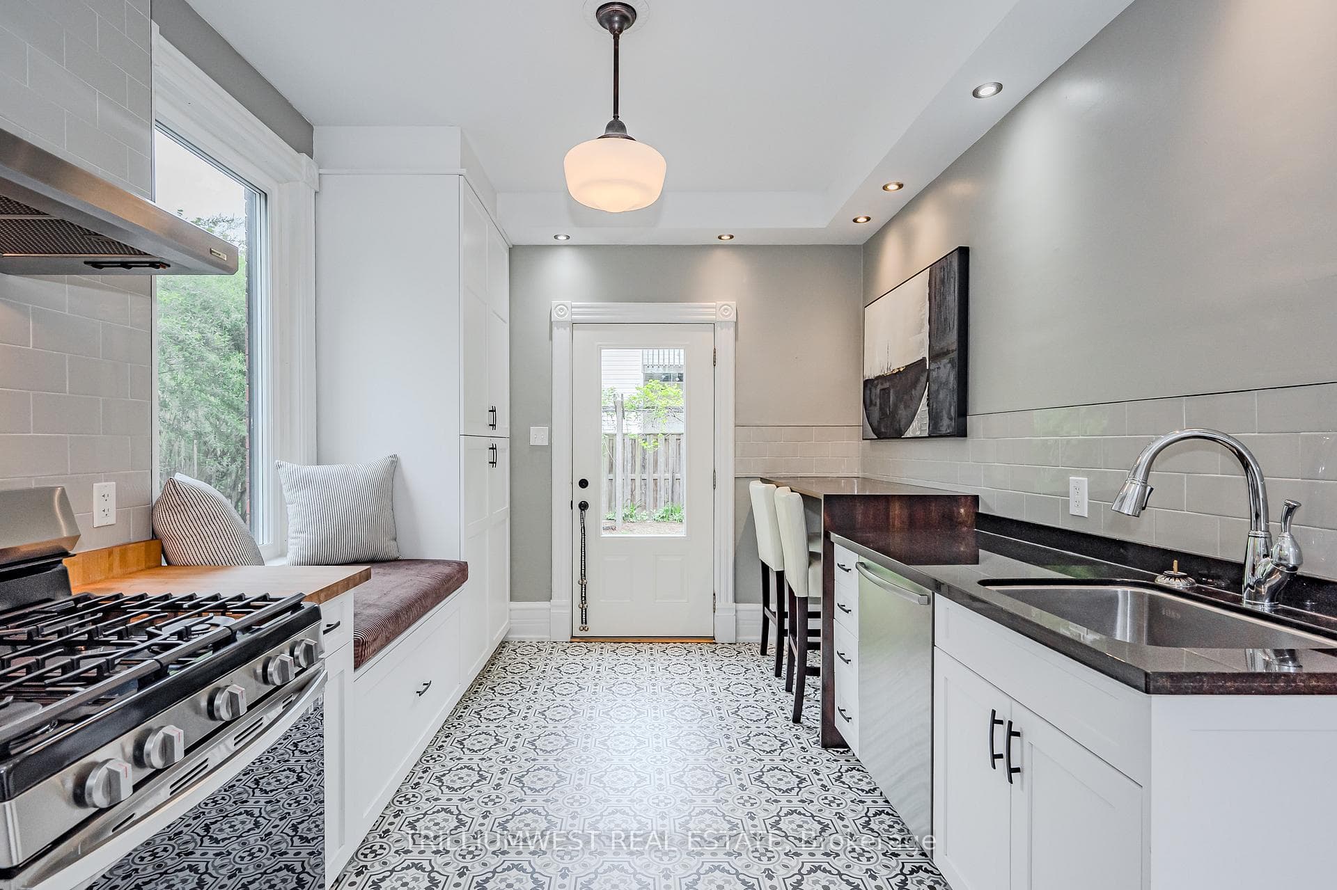 111 Nottingham Street photo 20