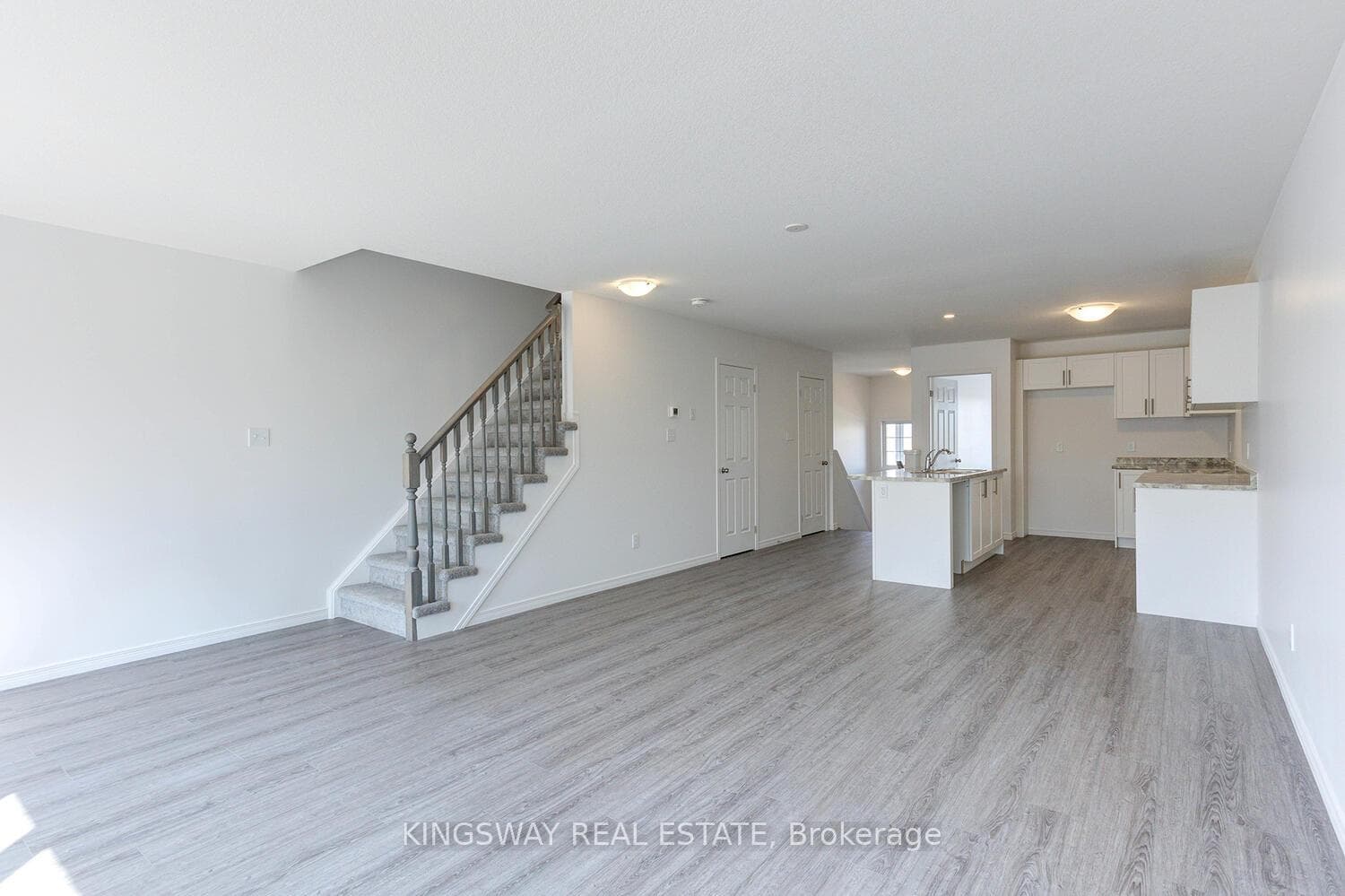 57 West Mill Street photo 12