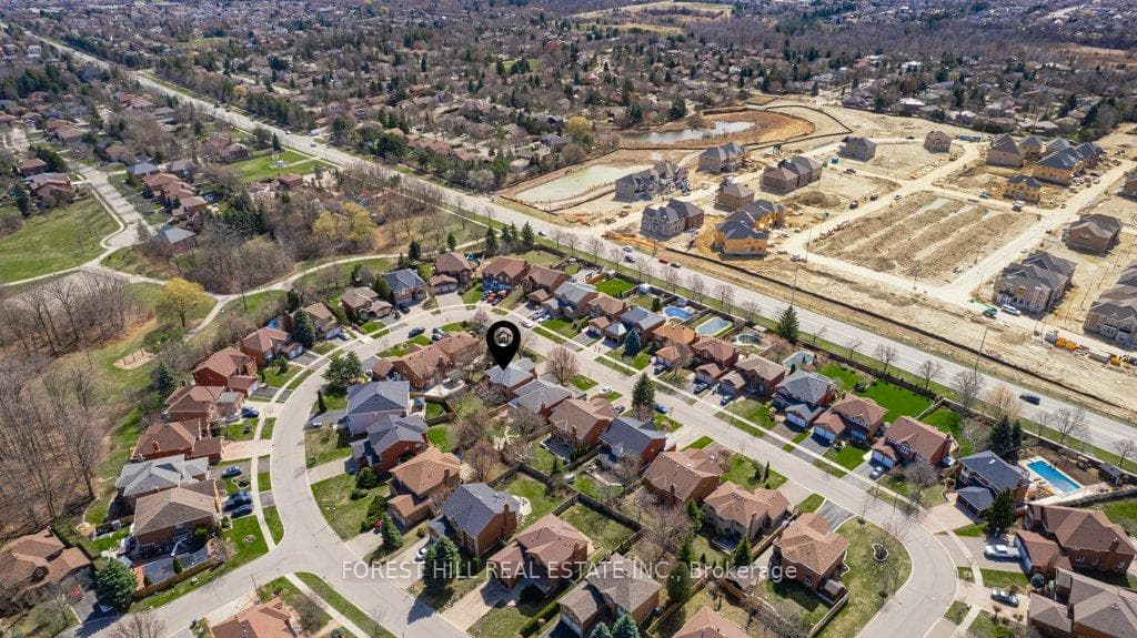 29 Fernbrook Crescent photo 39