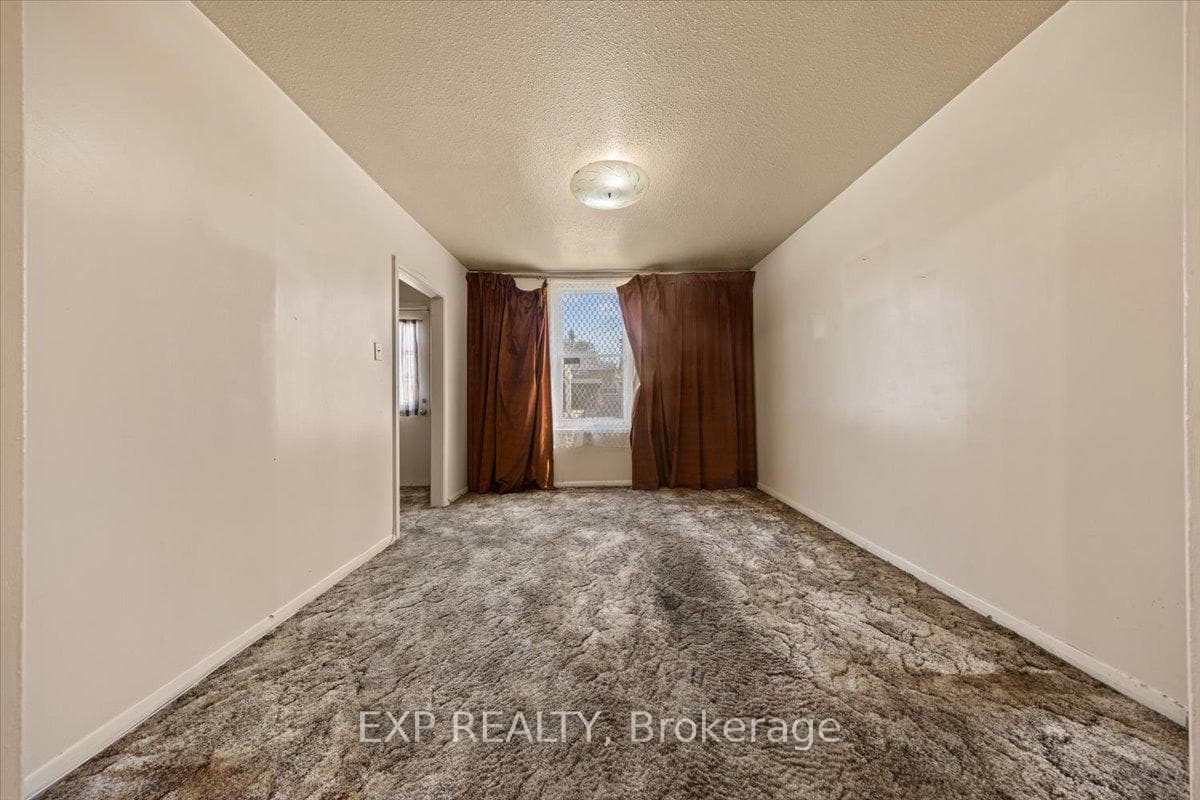 198 Hinchey Avenue photo 10