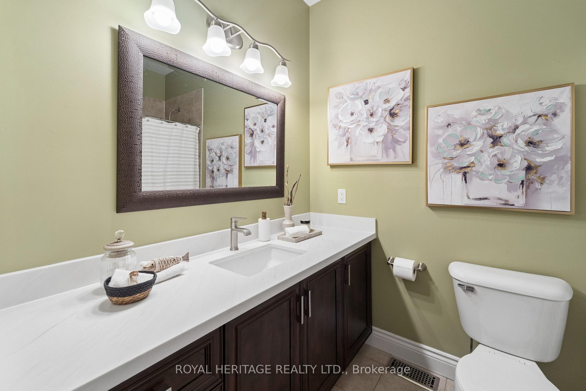 24 Corvinelli Drive photo 15