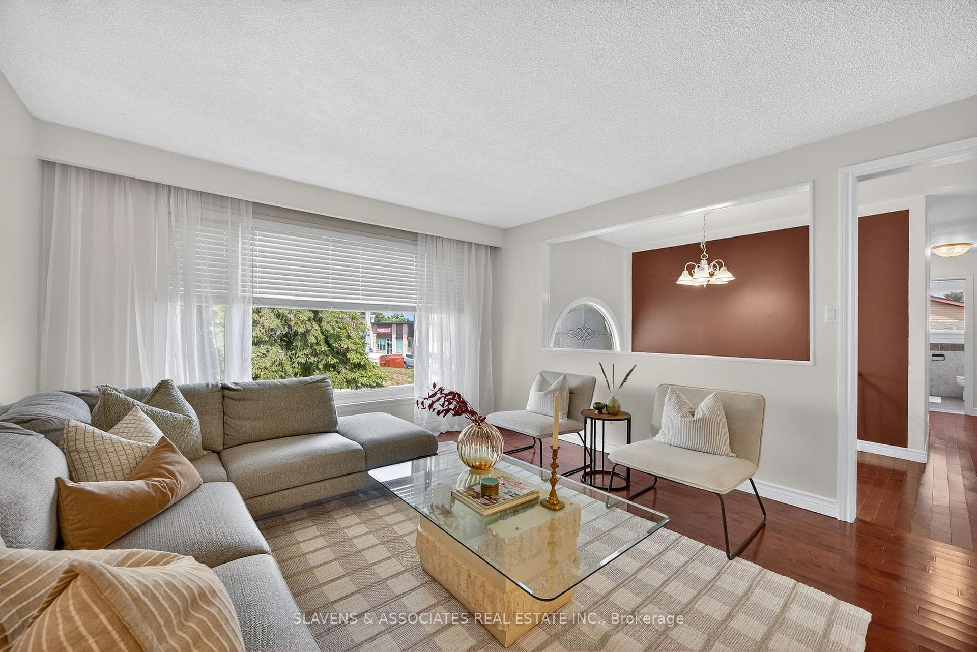 5 Rogers Road photo 6