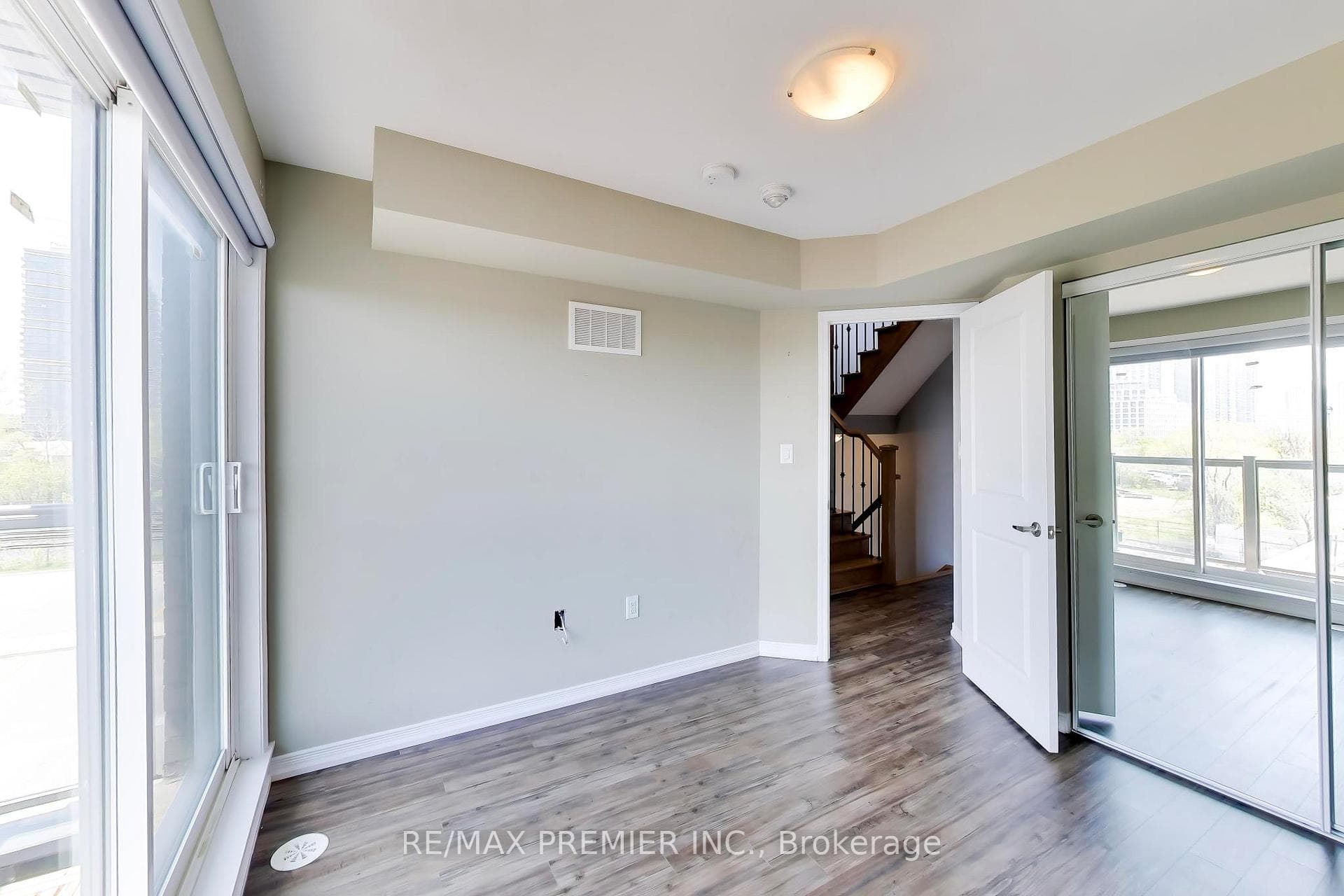 34 Fieldway Road Unit 141 photo 17