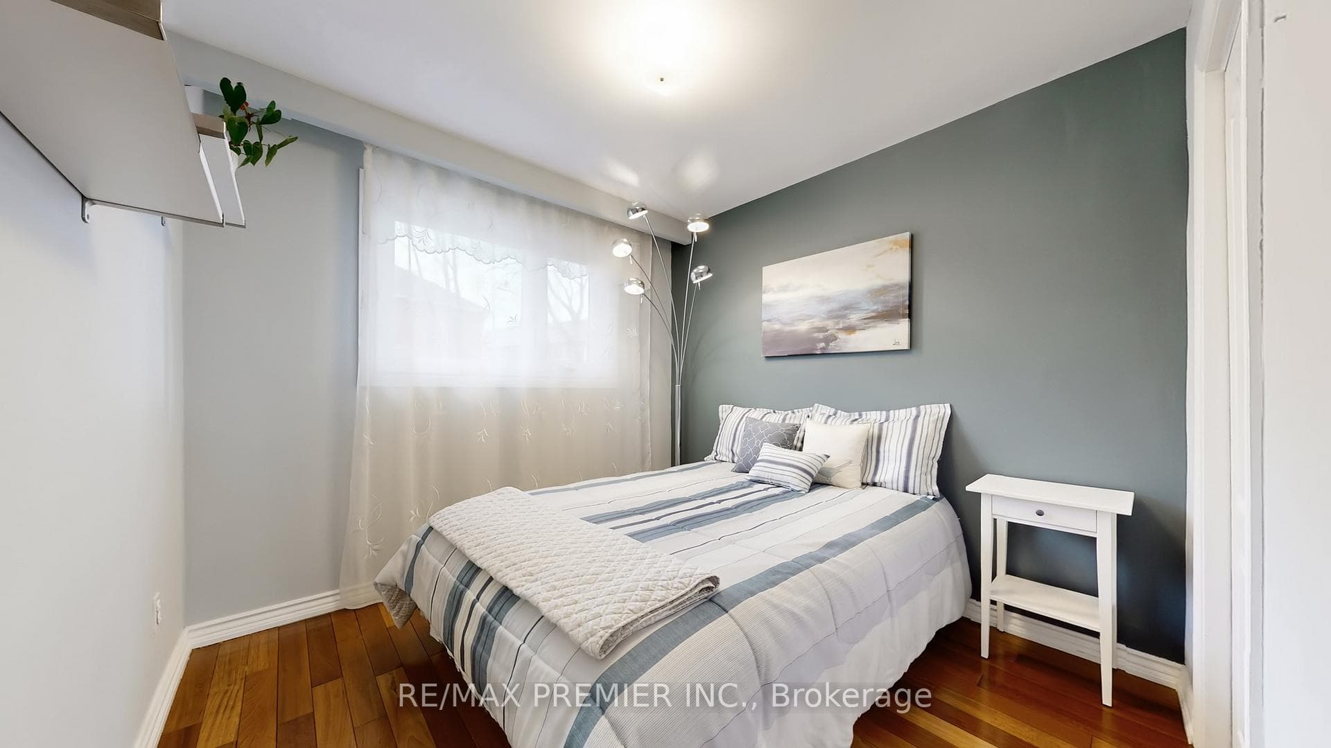 9 Tilden Crescent photo 21