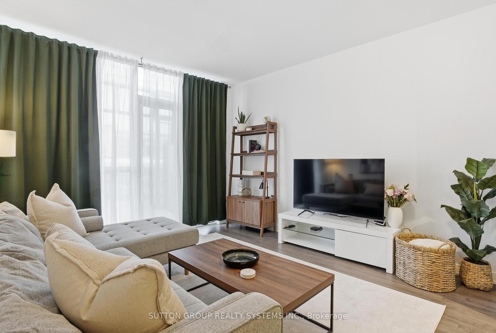 4655 Glen Erin Drive Unit 101 photo 13