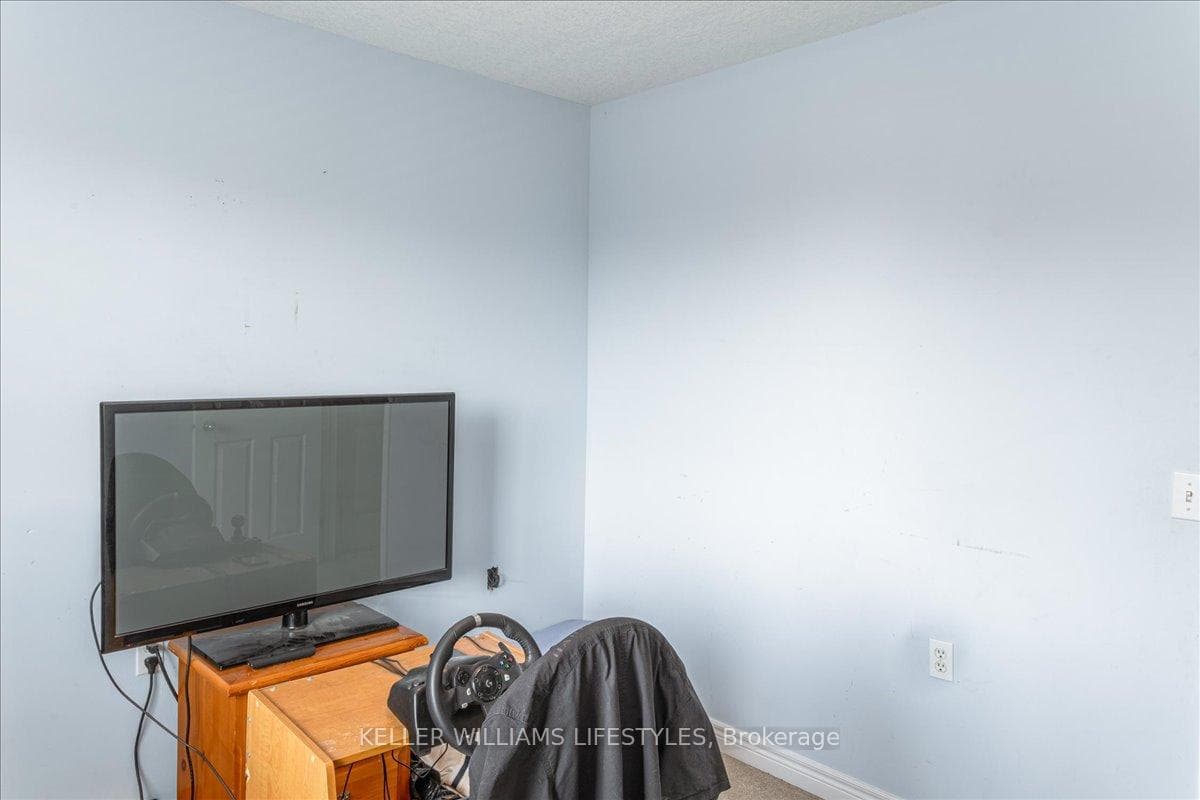 1164 Fogerty Street photo 31