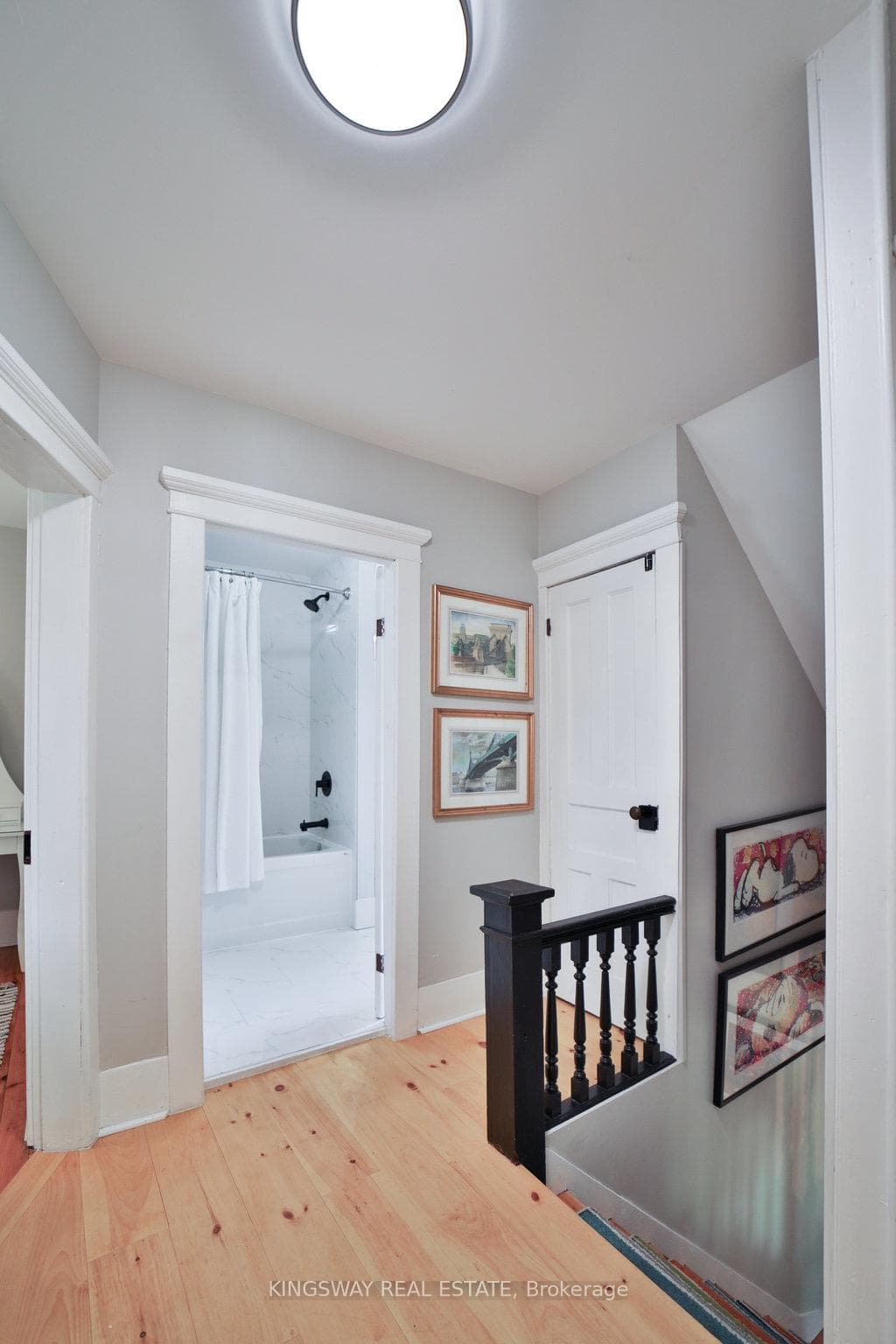 320 Grand Road photo 16