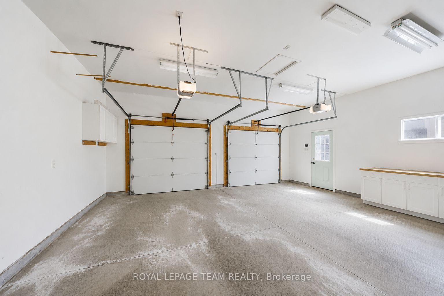 238 Park Avenue photo 2