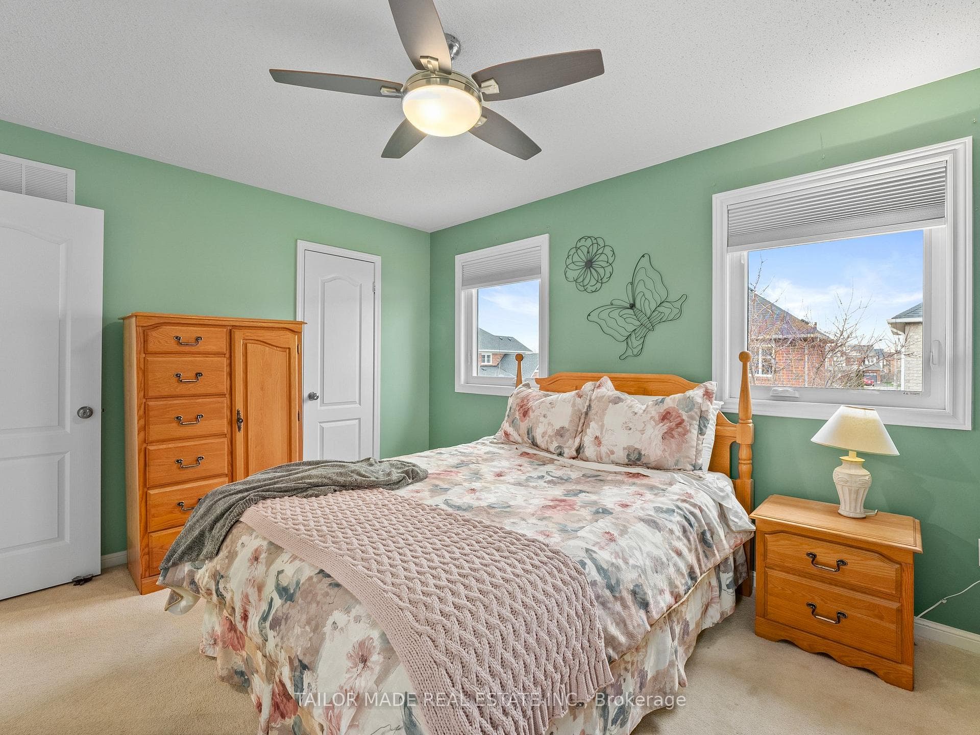 Primary Room with door to walk-in closet