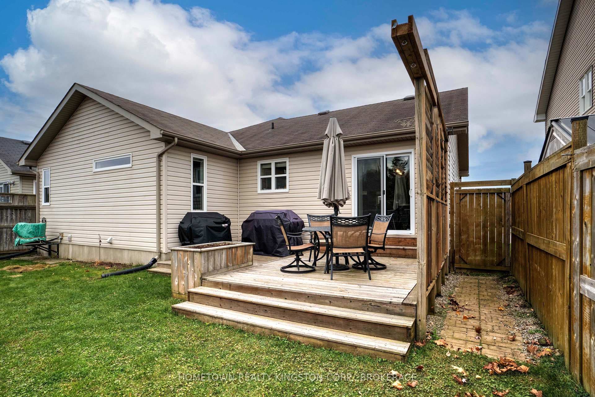 1408 Ottawa Street photo 3