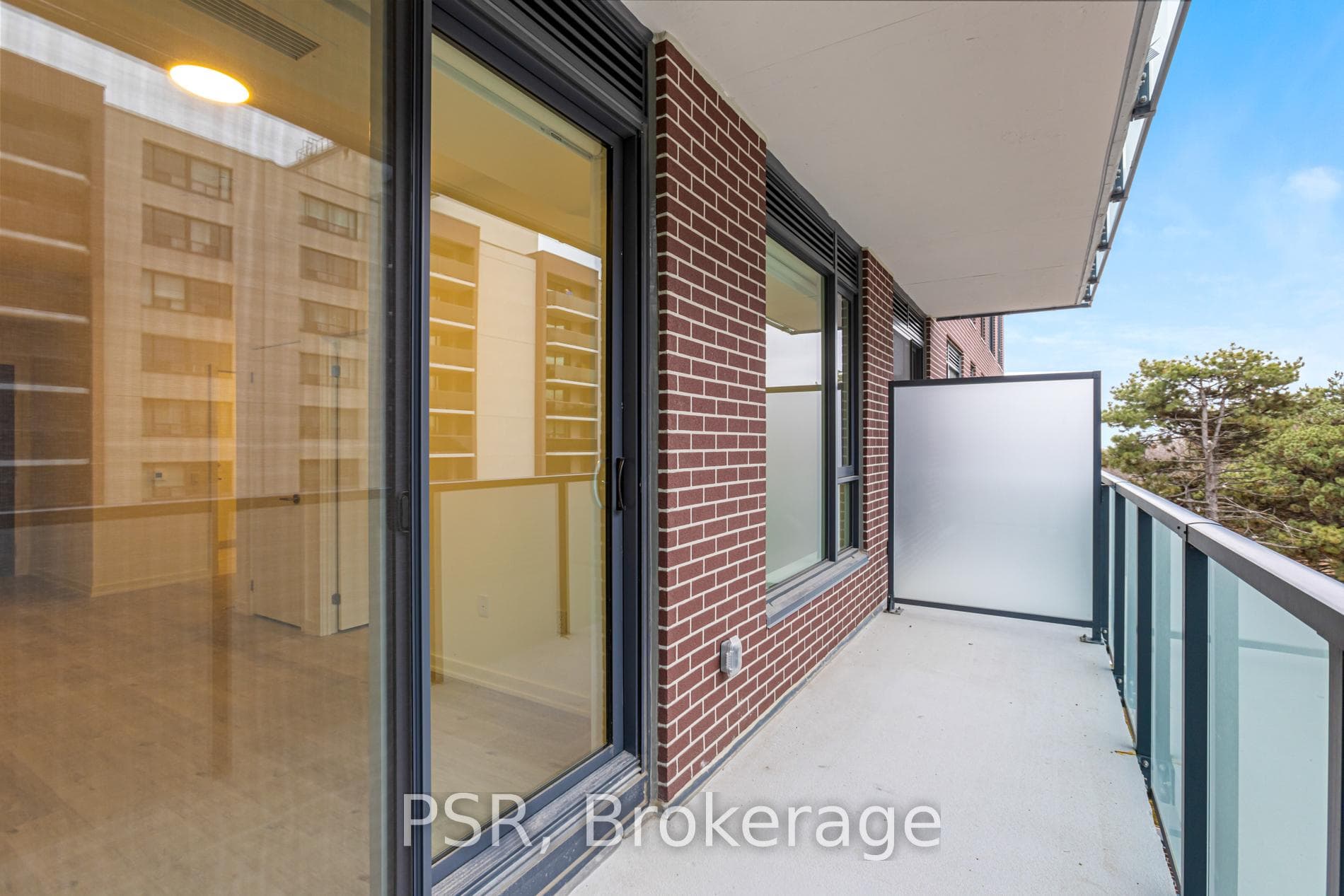 4365 Bloor Street Unit 528 photo 16