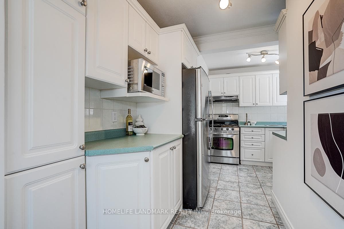 335 Willowdale Drive photo 19