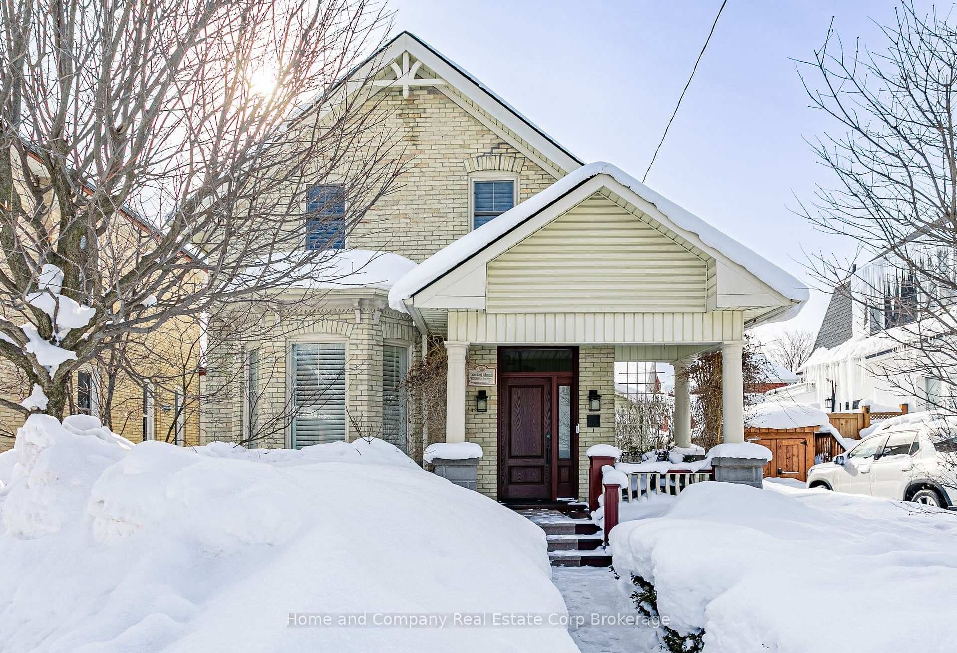 185 ALBERT Street photo 9