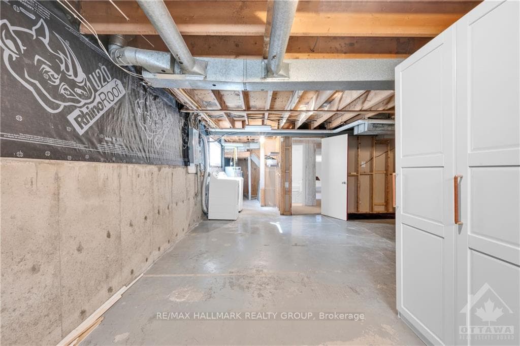 1838 BURFIELD Avenue photo 26