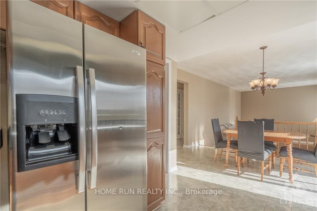 1910 ROSEBELLA Avenue photo 9