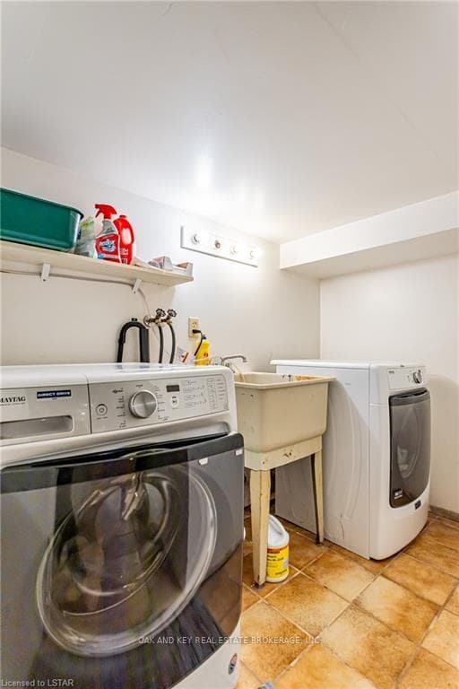 778 CLARK Street photo 21