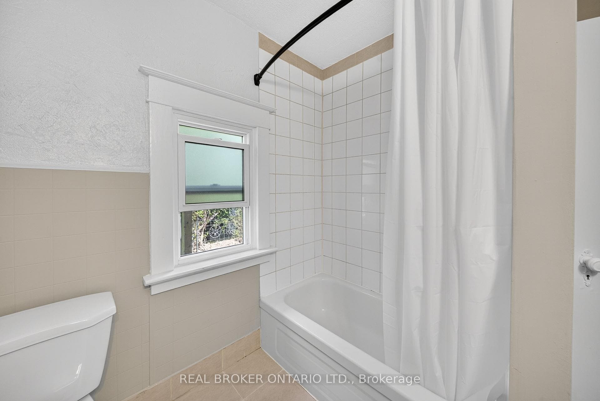 78 Facer Street photo 11