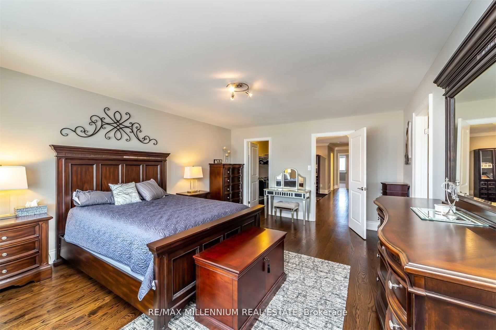 2098 Tovell Drive photo 14