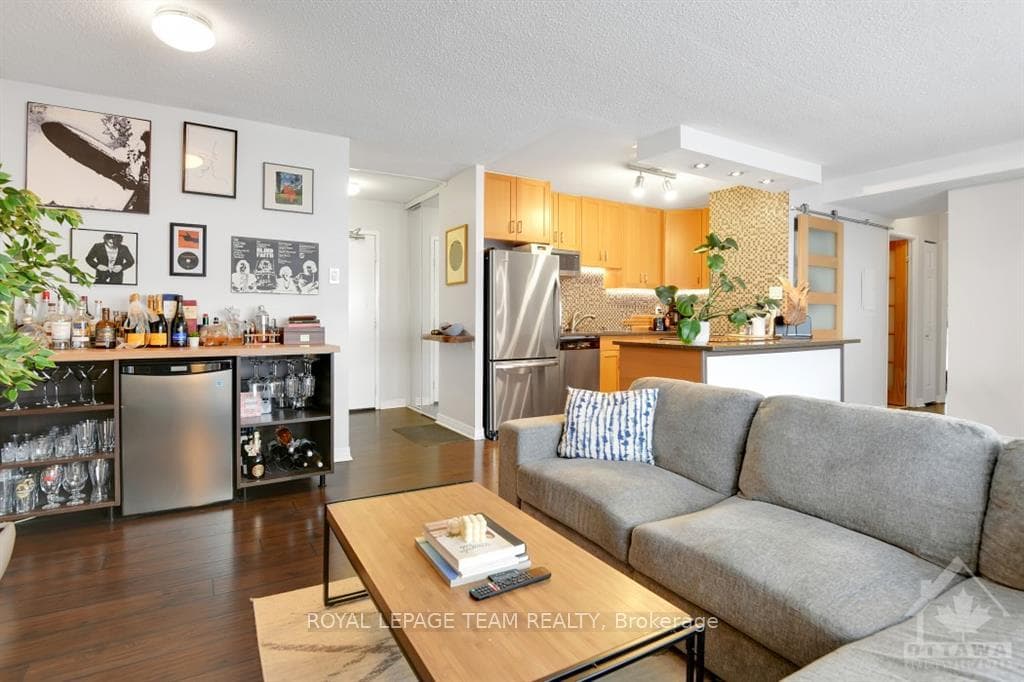 141 SOMERSET Street Unit 905 photo 4