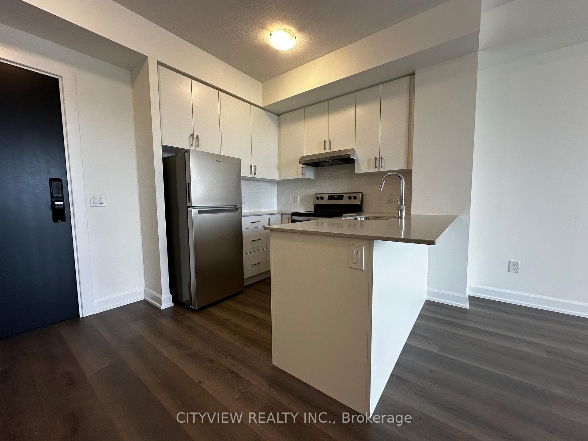 3220 William Coltson Avenue Unit 820 photo 4