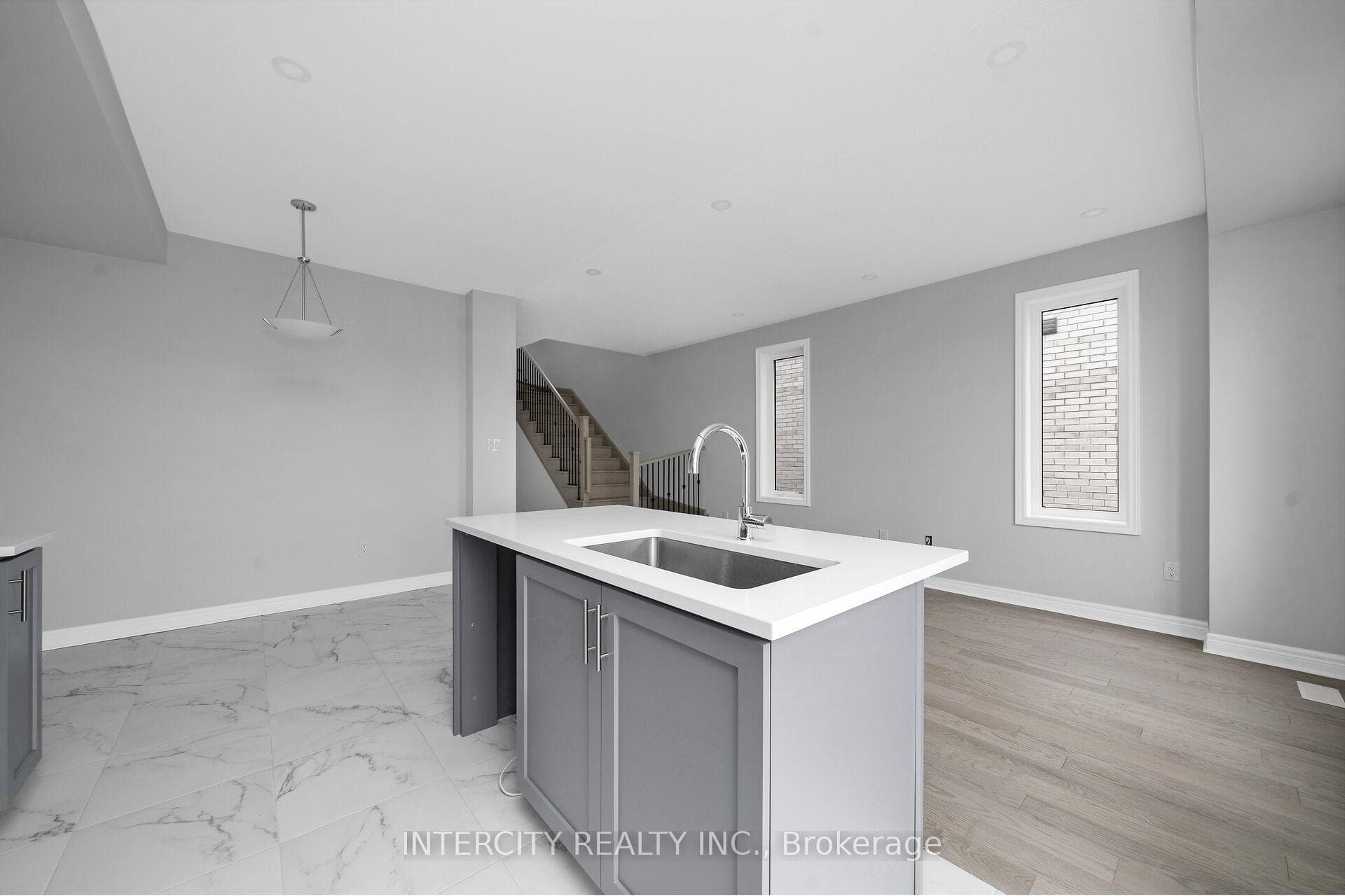182 Mumbai Drive photo 11