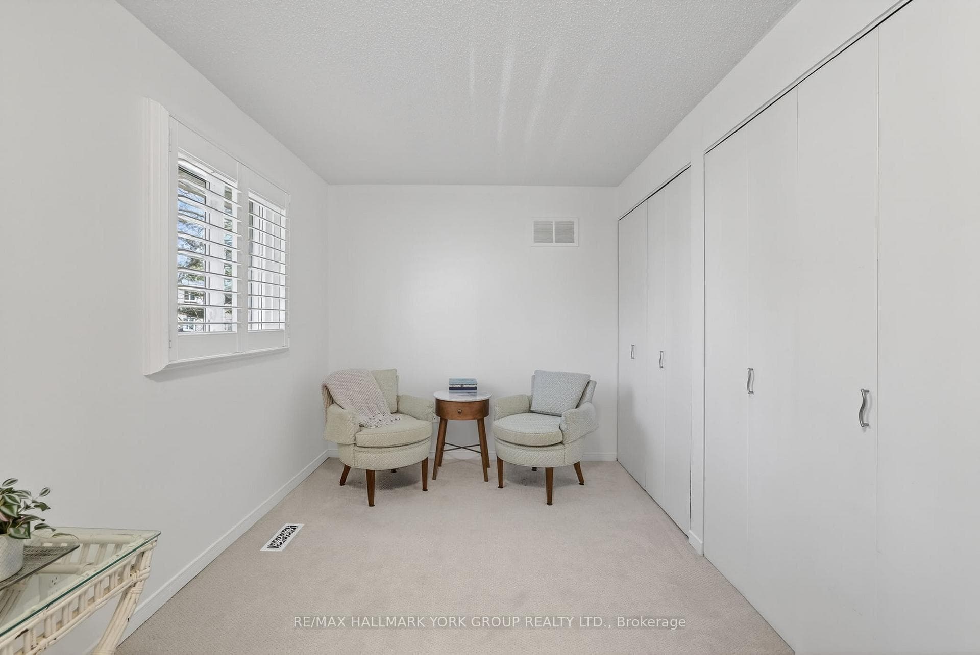 Potential 4th Bedroom (if wall/door added)