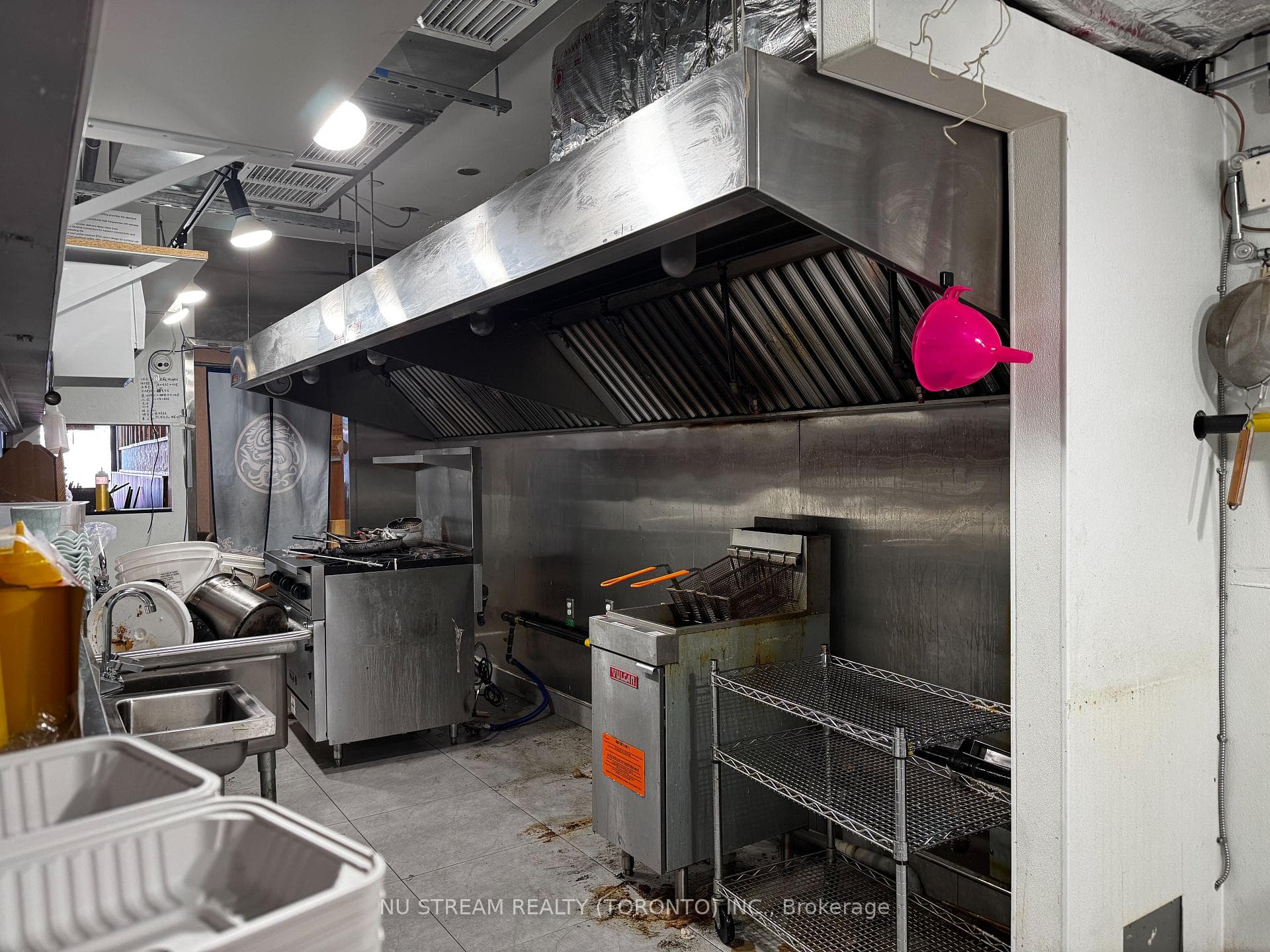 515 Bloor Street photo 14