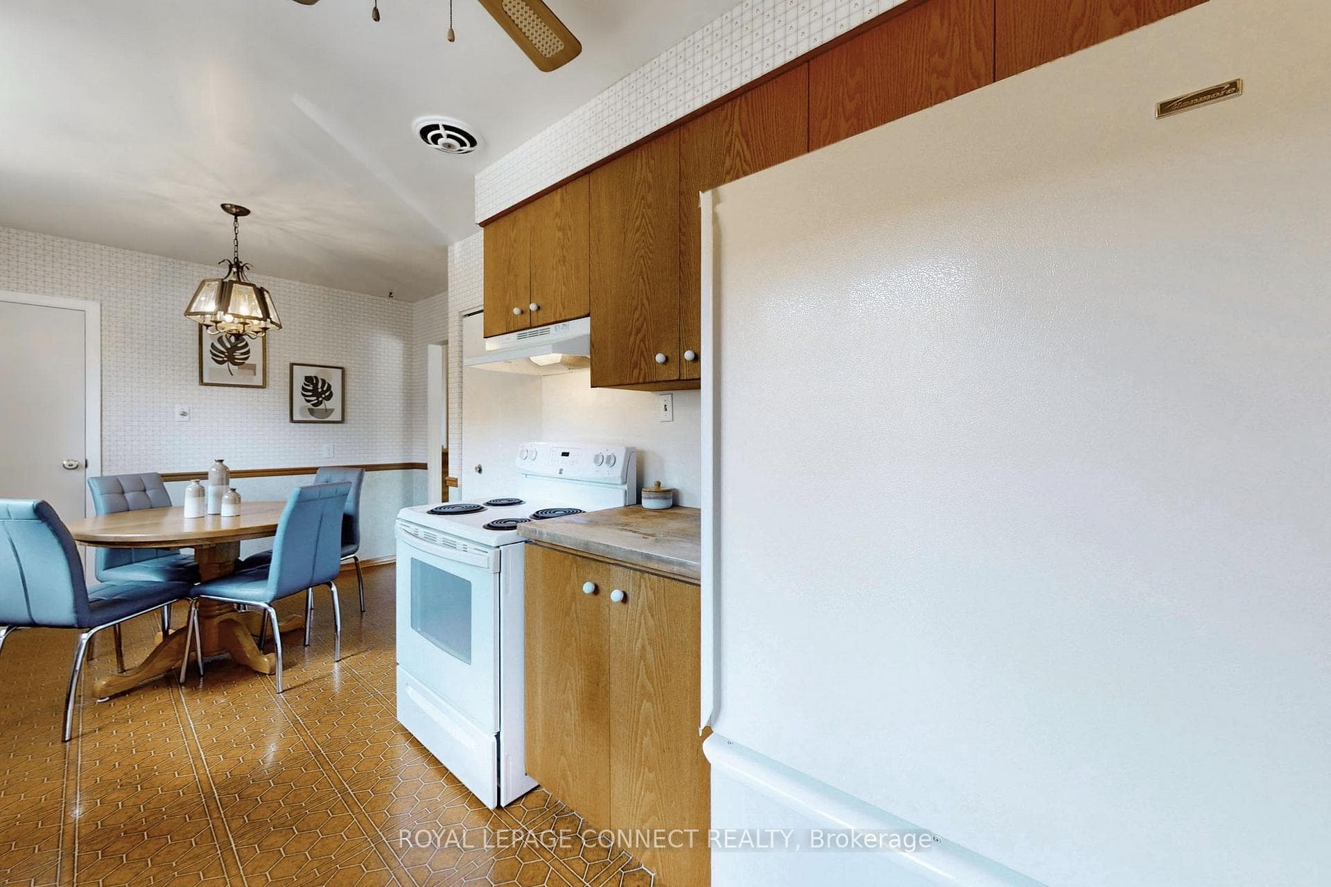 52 Bledlow Manor Drive photo 11