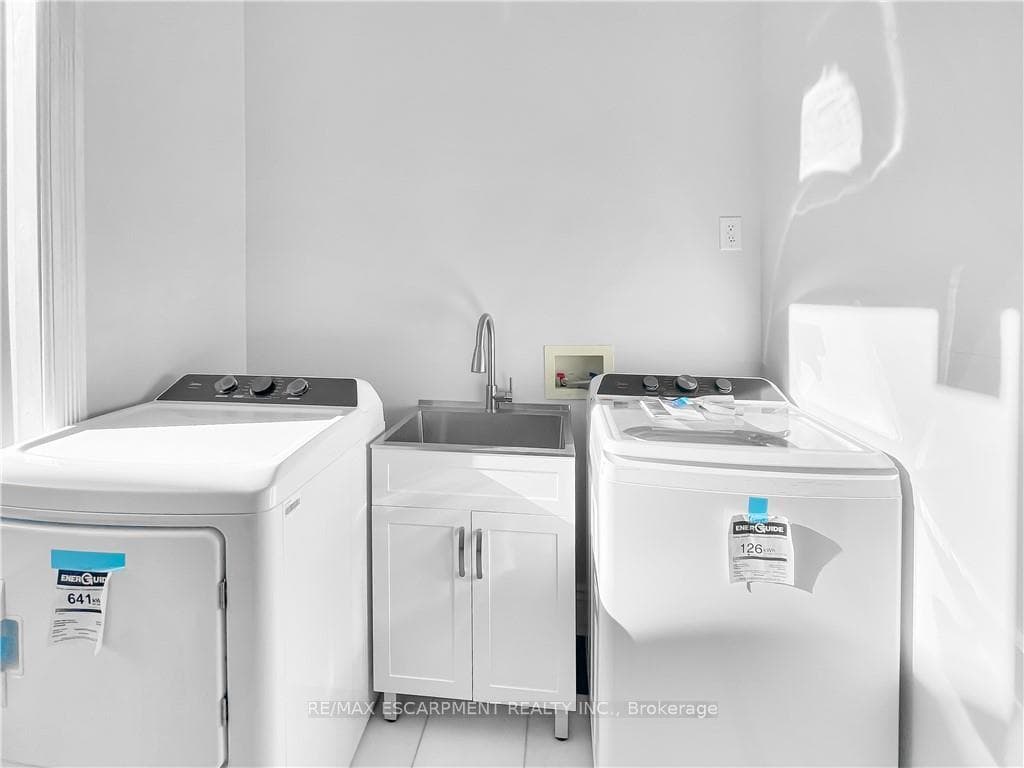 116 EAST 21st Street photo 11