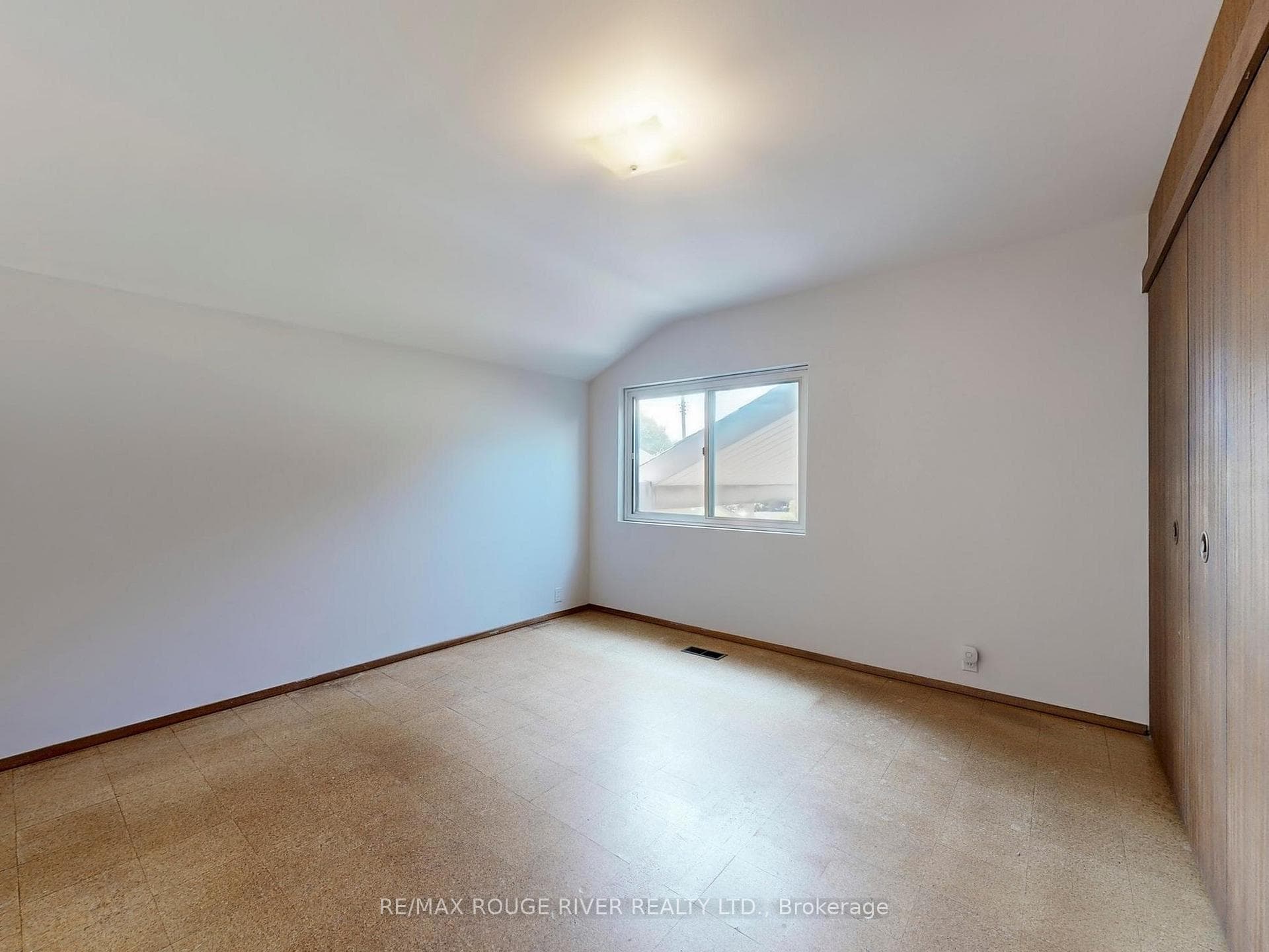 101 Oakley Boulevard photo 15