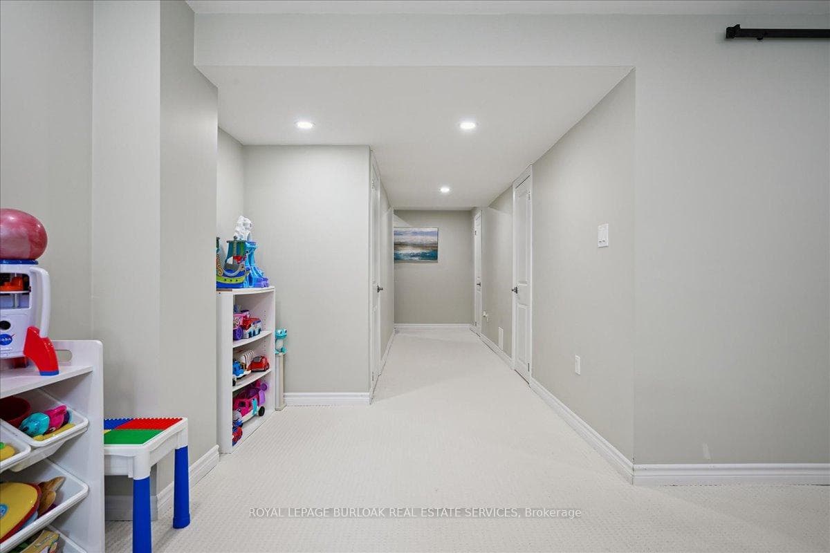 129 McMonies Drive photo 25