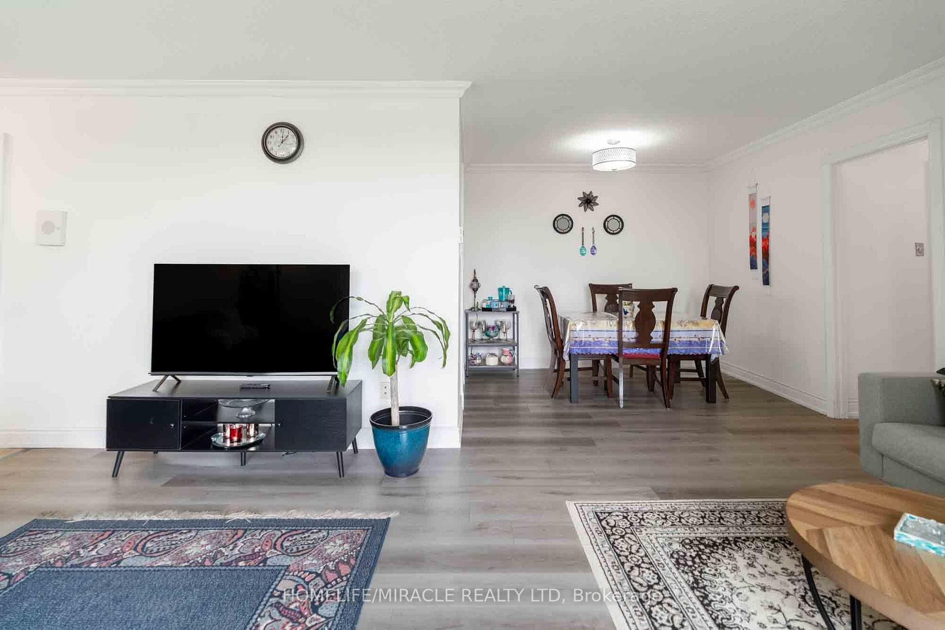 3025 Queen Frederica Drive Unit 807 photo 14