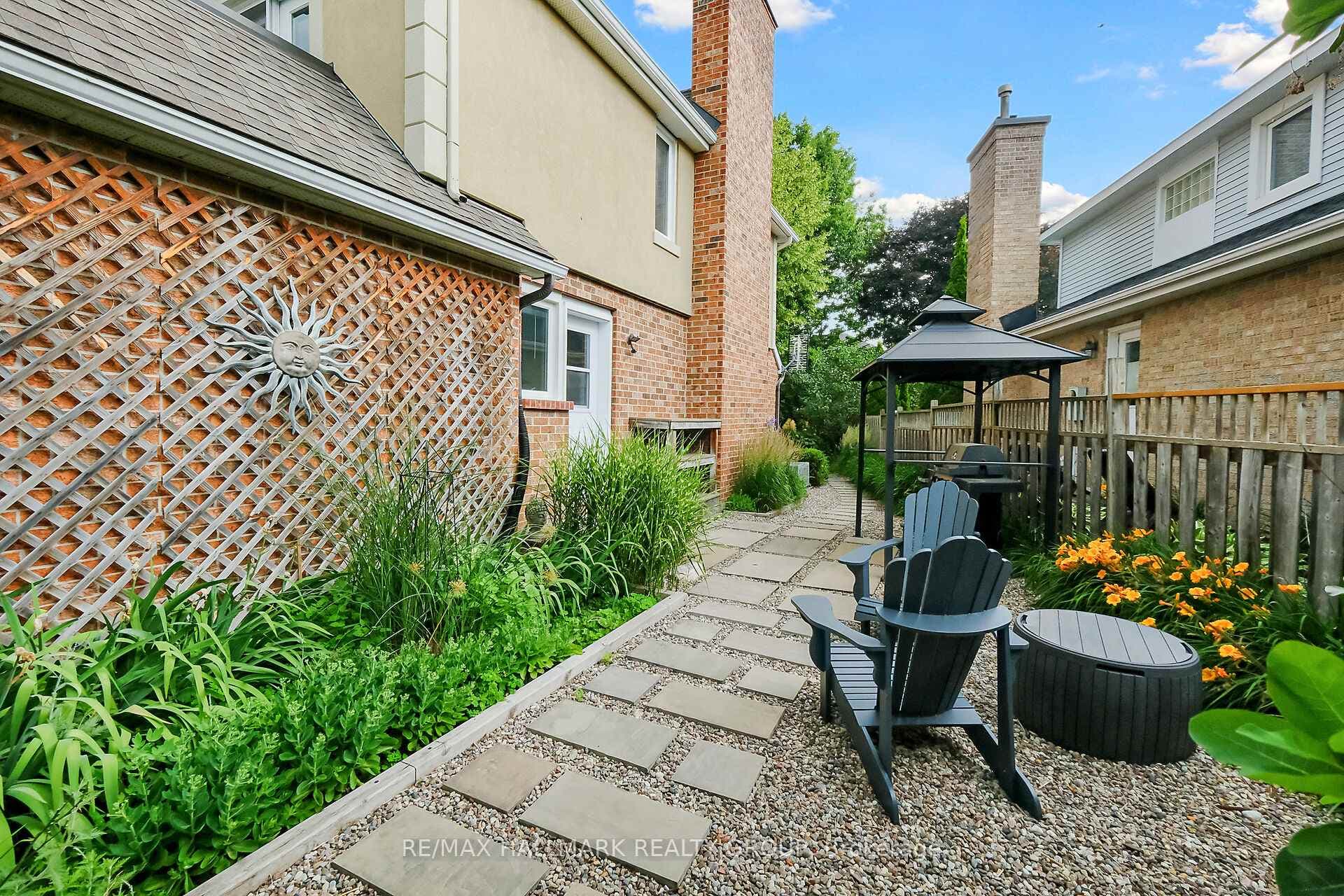 20 Arbuckle Crescent photo 6