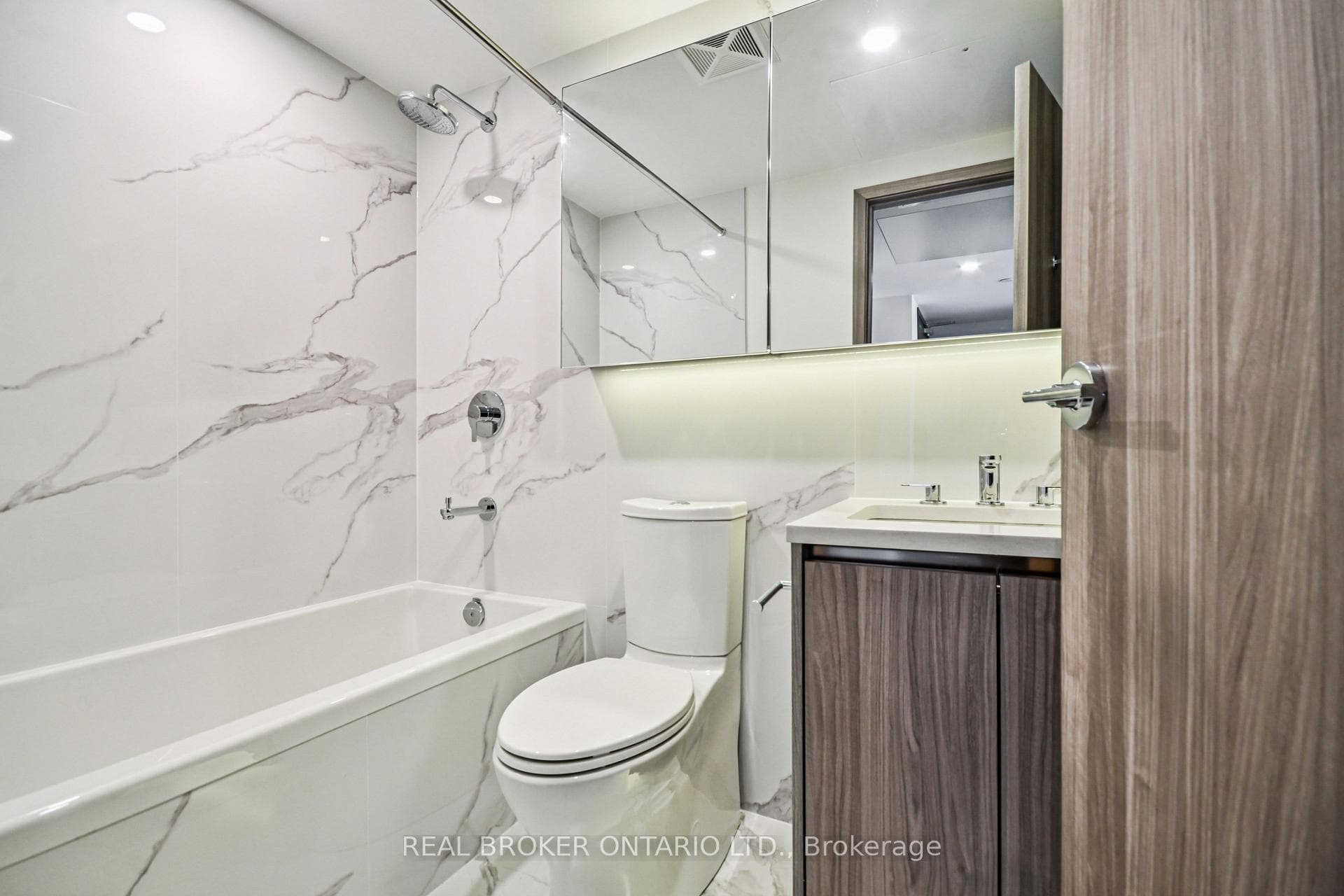 1 Concord Cityplace Way Unit 3001 photo 17