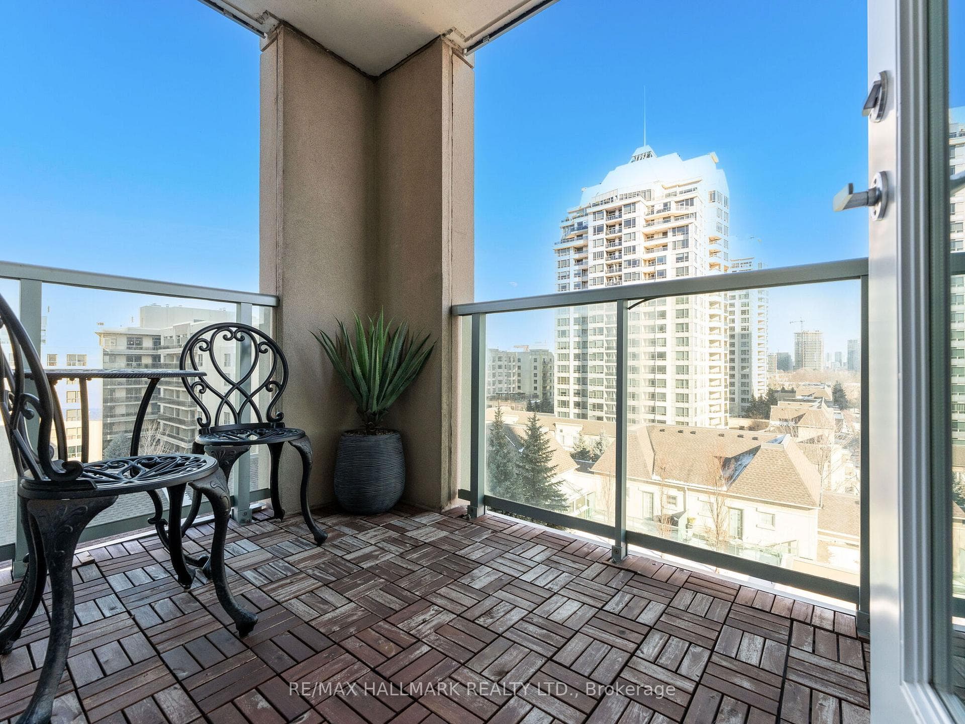 17 Barberry Place Unit 702 photo 26