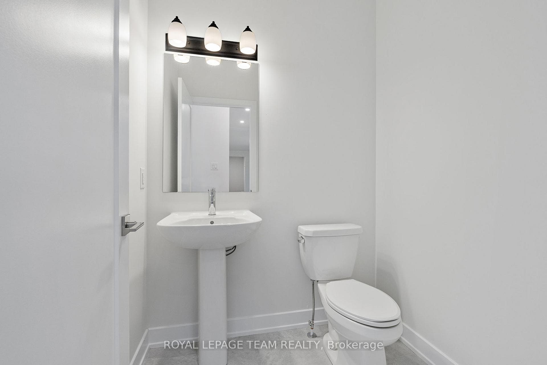 46 TENNANT Drive photo 20