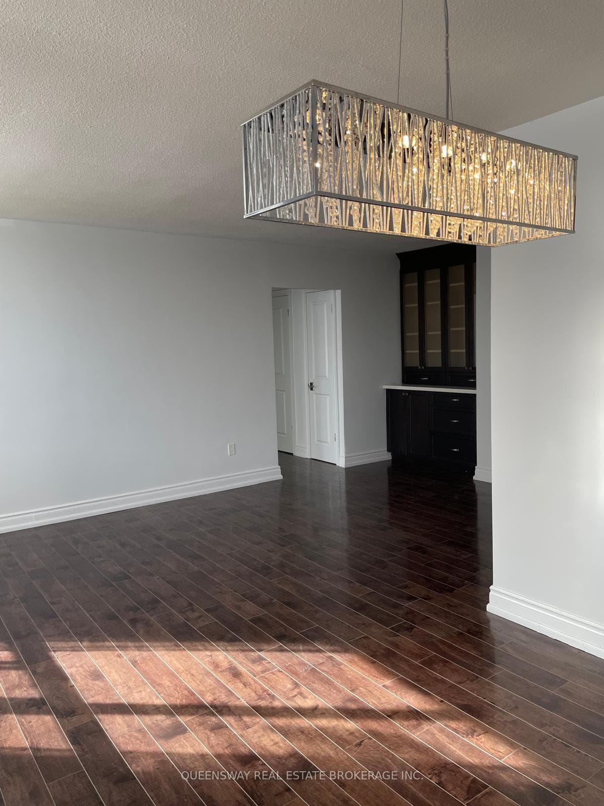10 Edgecliff Golfway Unit 504 photo 4