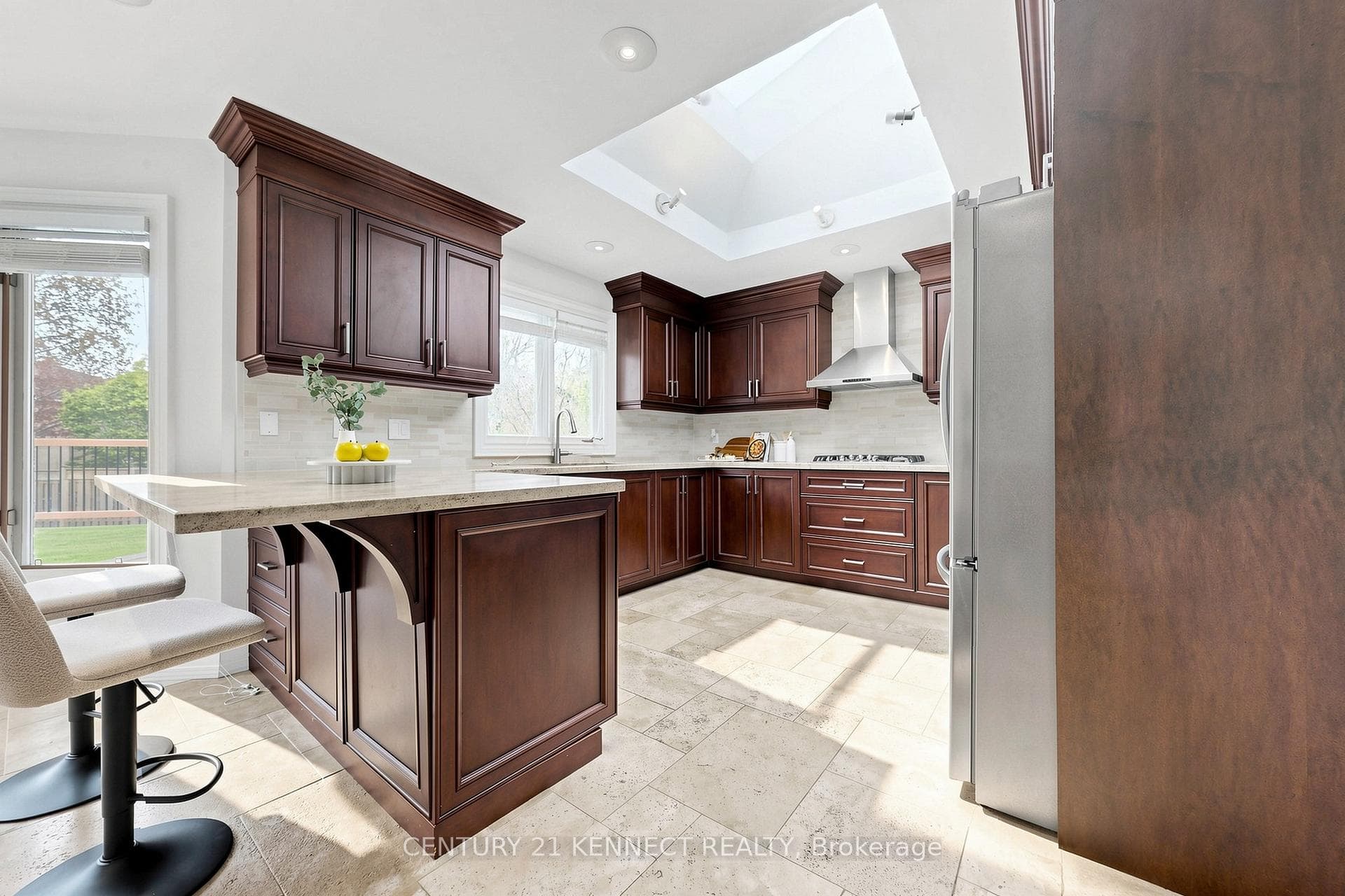 53 Grenadier Crescent photo 15