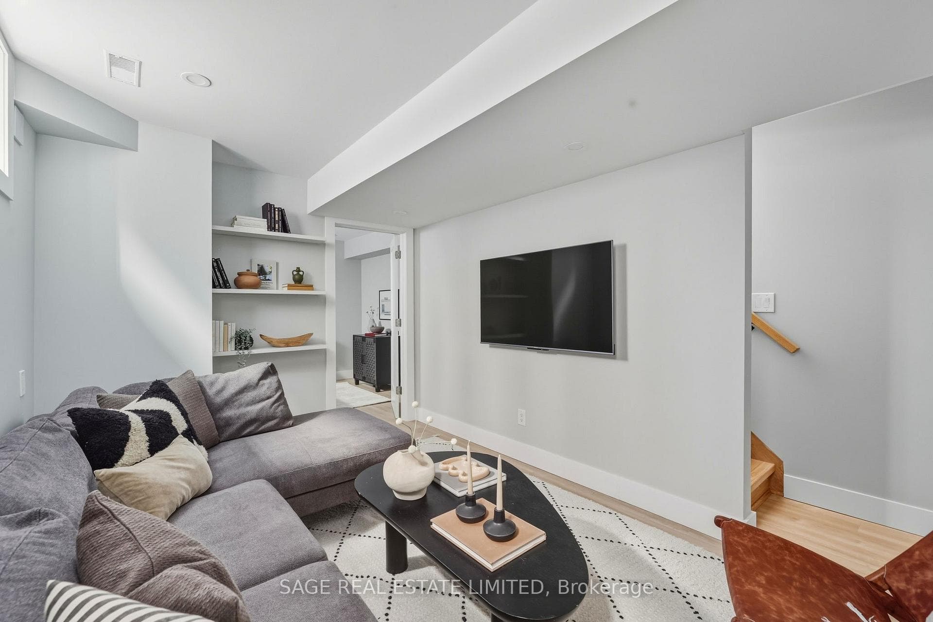 107 Hiltz Avenue photo 32