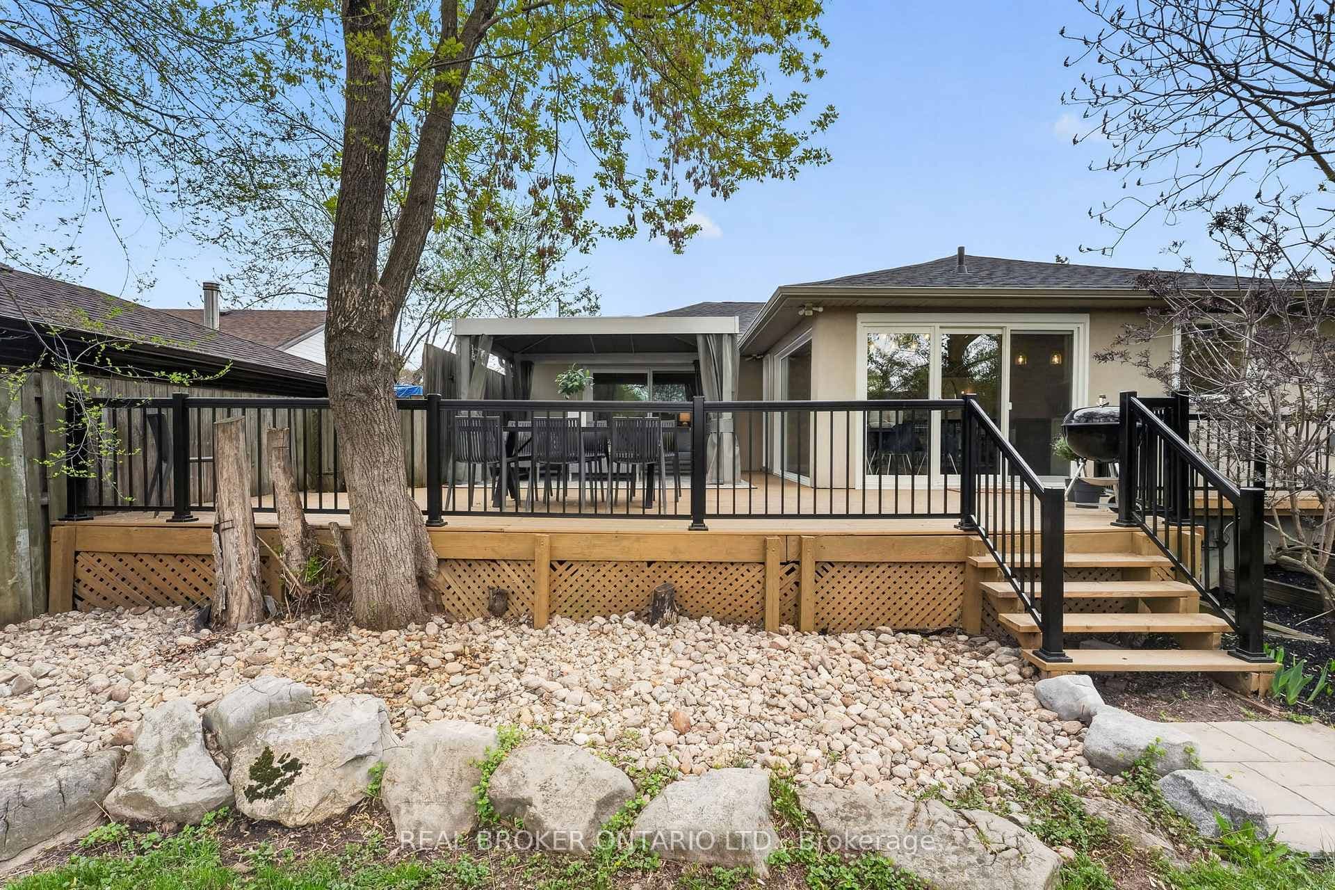 72 Morgon Avenue photo 39