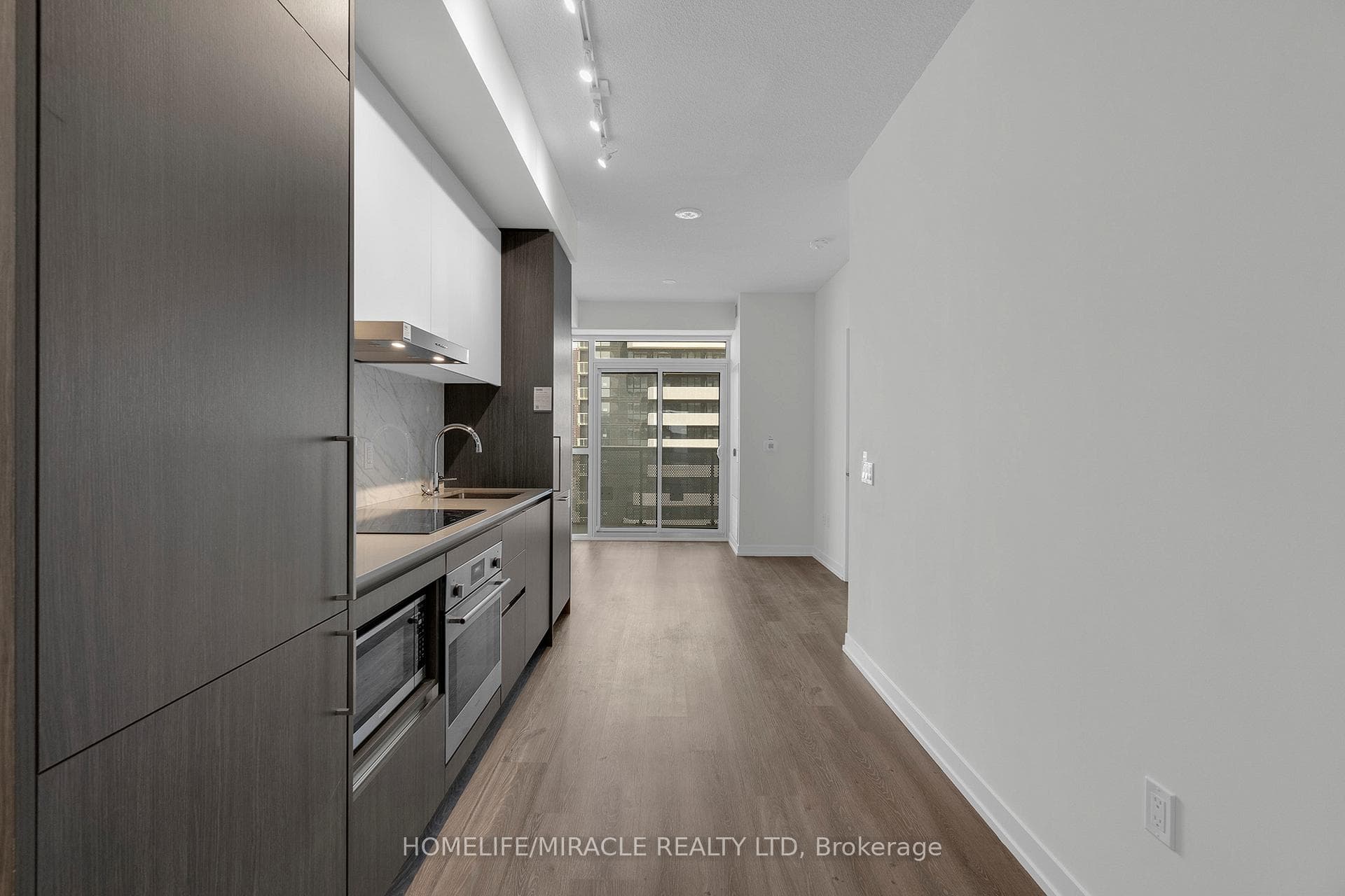 225 Commerce Street Unit 1815 photo 16