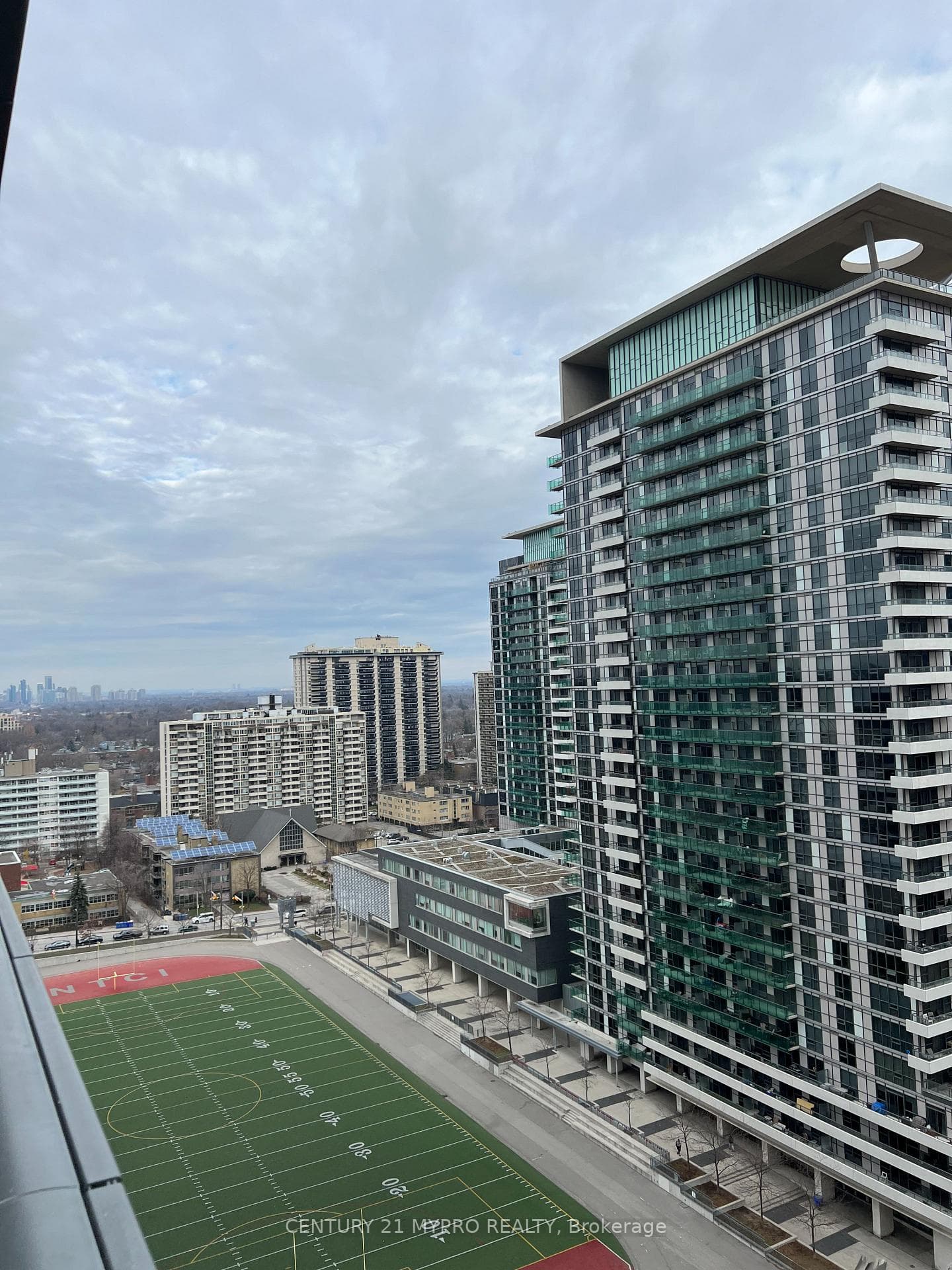 39 Roehampton Avenue Unit 1501 photo 15