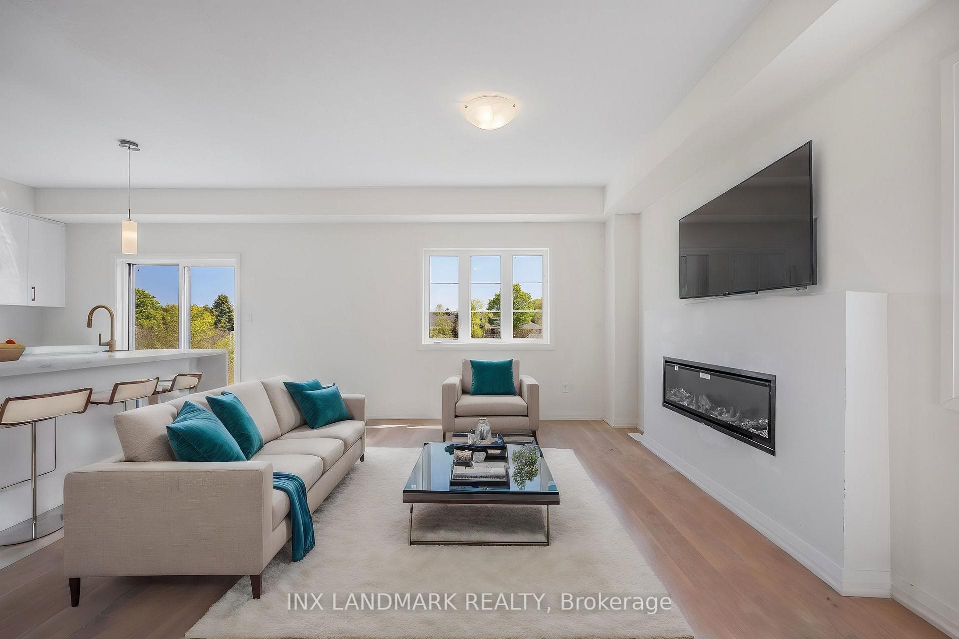 42 Lahey Crescent photo 12