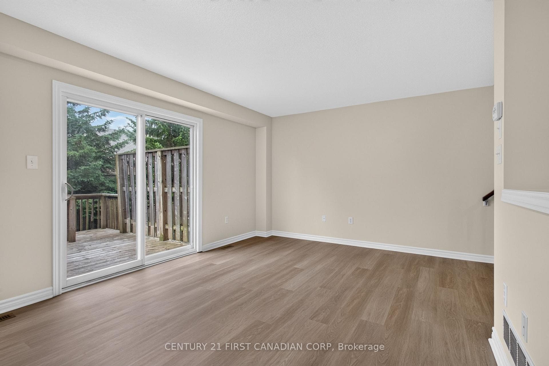 1059 Whetherfield Street Unit 7 photo 14
