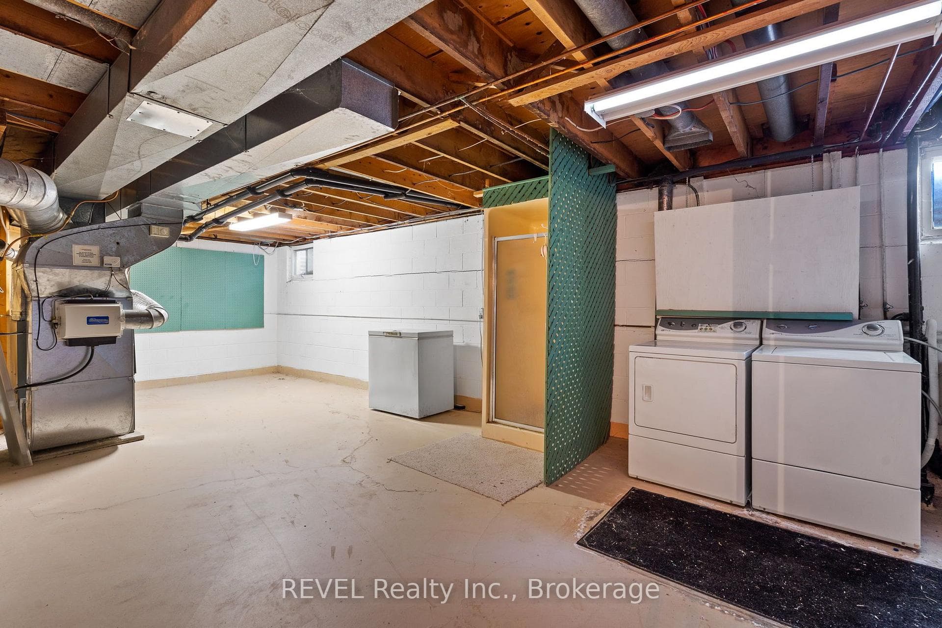 4198 Regent Court photo 23