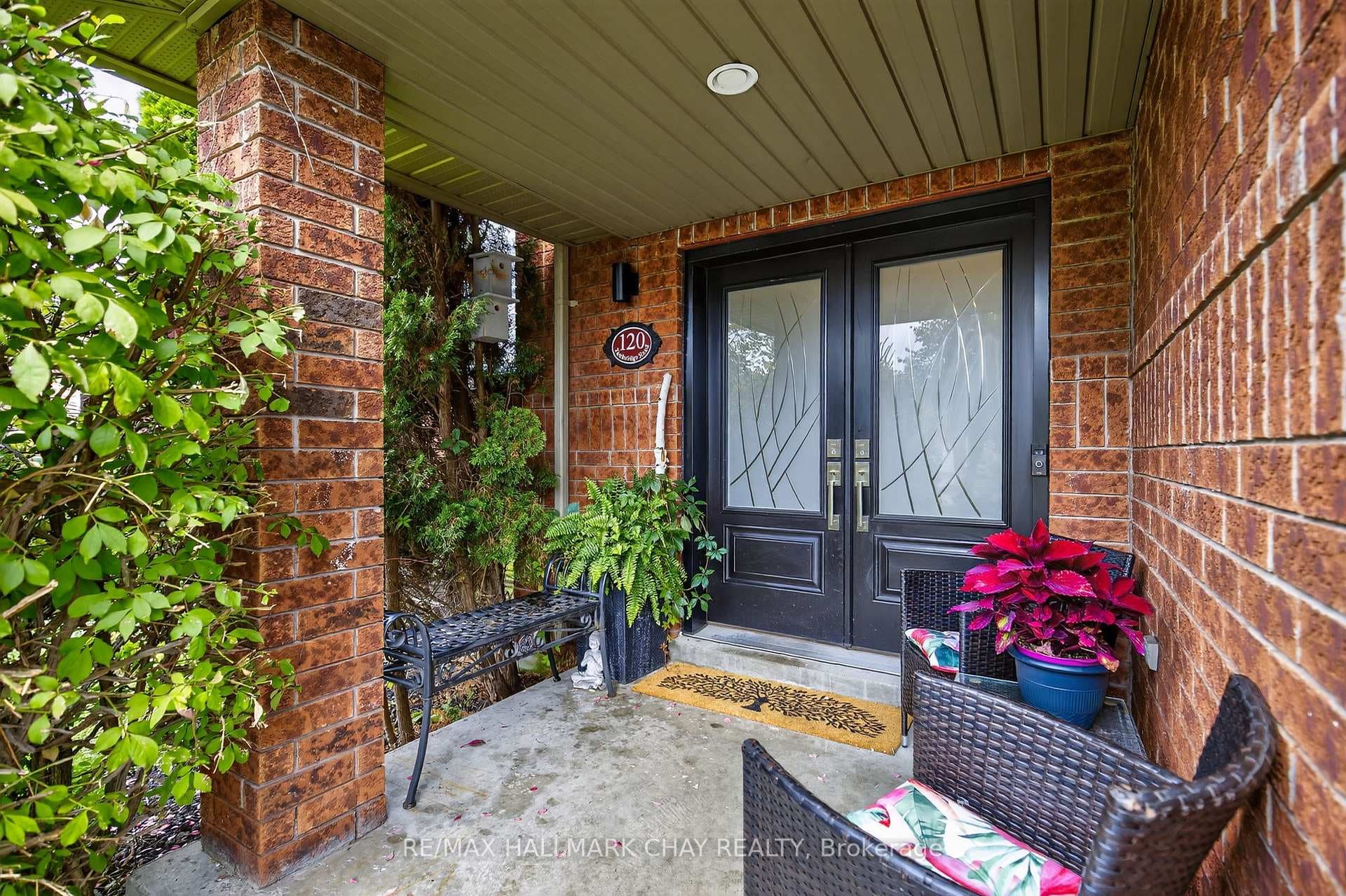 120 Tunbridge Road photo 5
