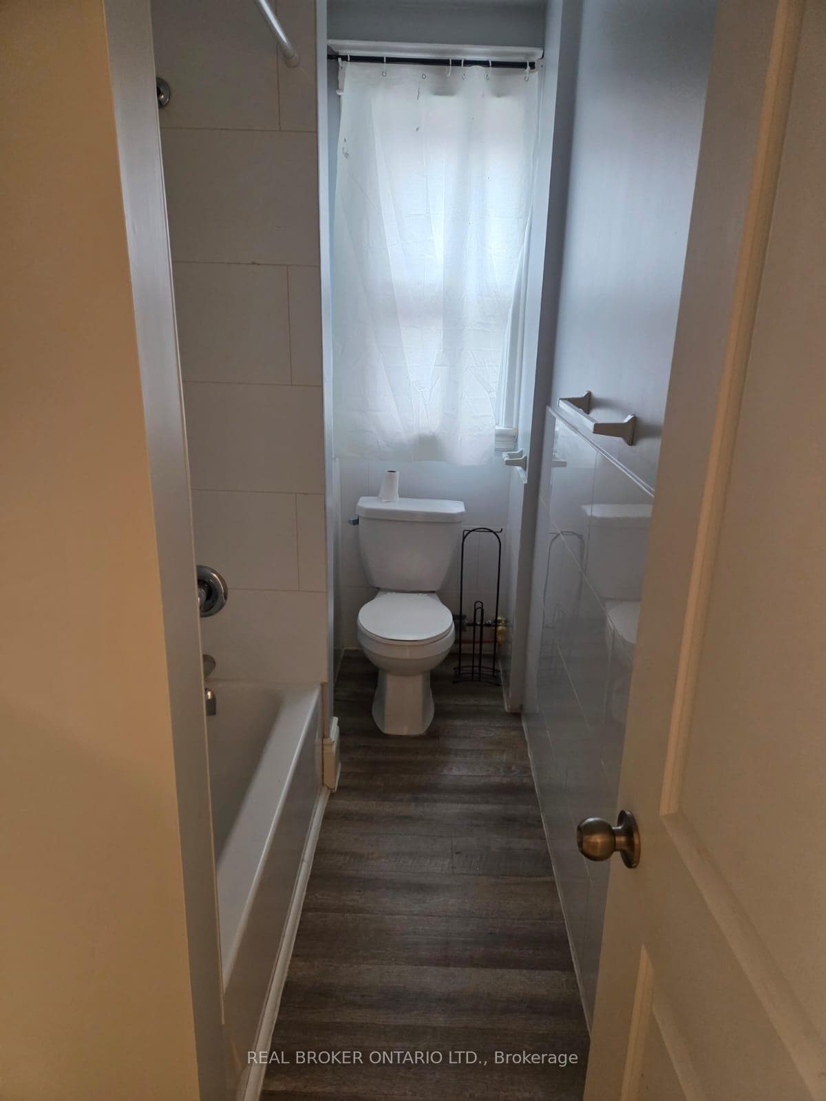 985 Main Street Unit 5 photo 10