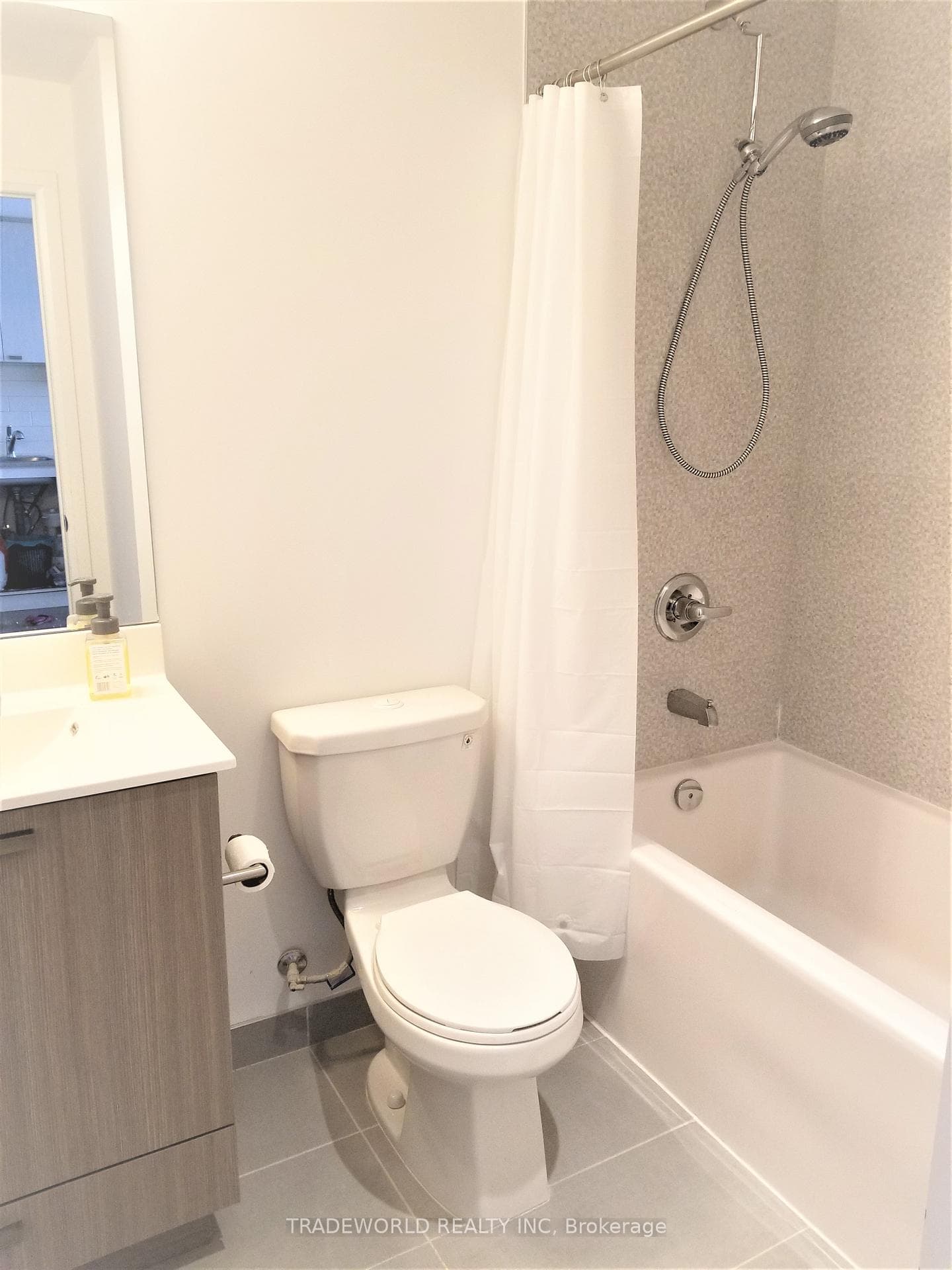 50 Ann O'reilly Road Unit 1512 photo 6